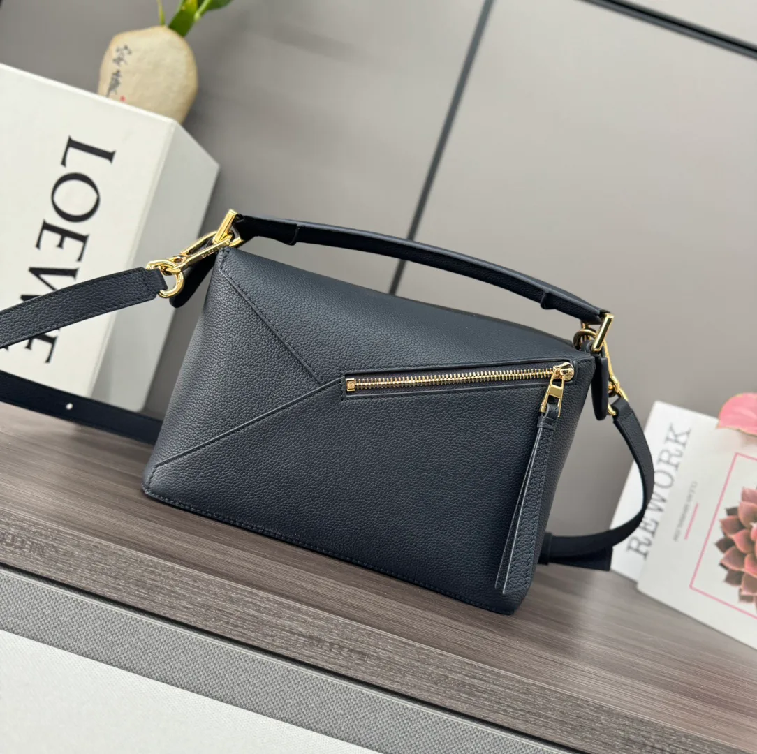 Классические Сумки Женские Loewe 11513681