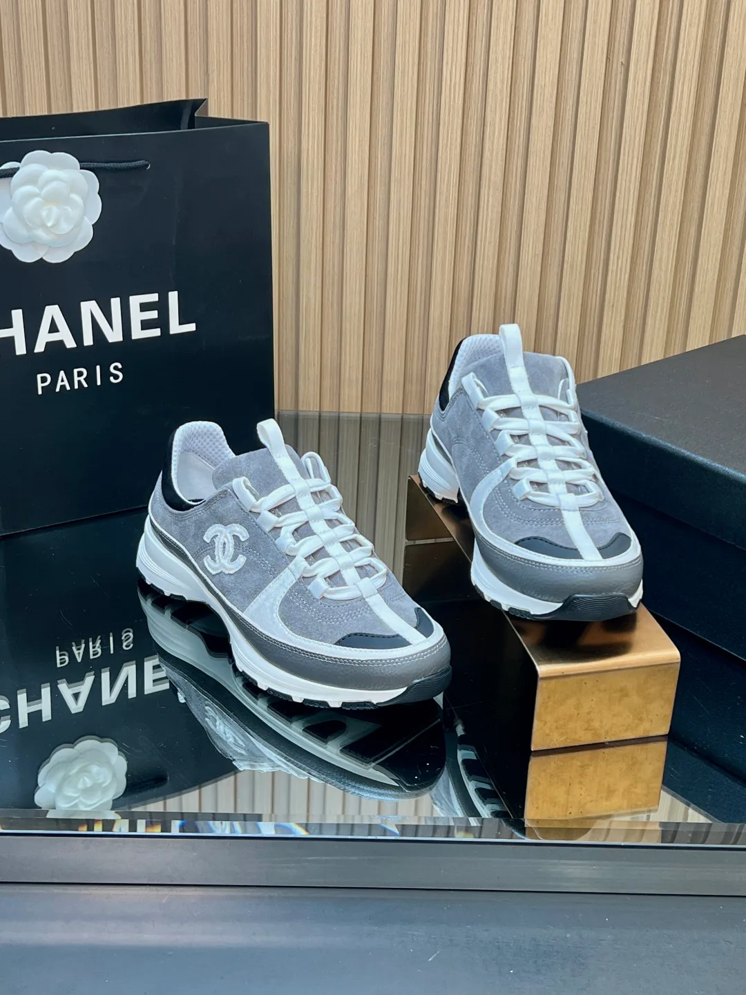 Кроссовки Женские Chanel 1731490