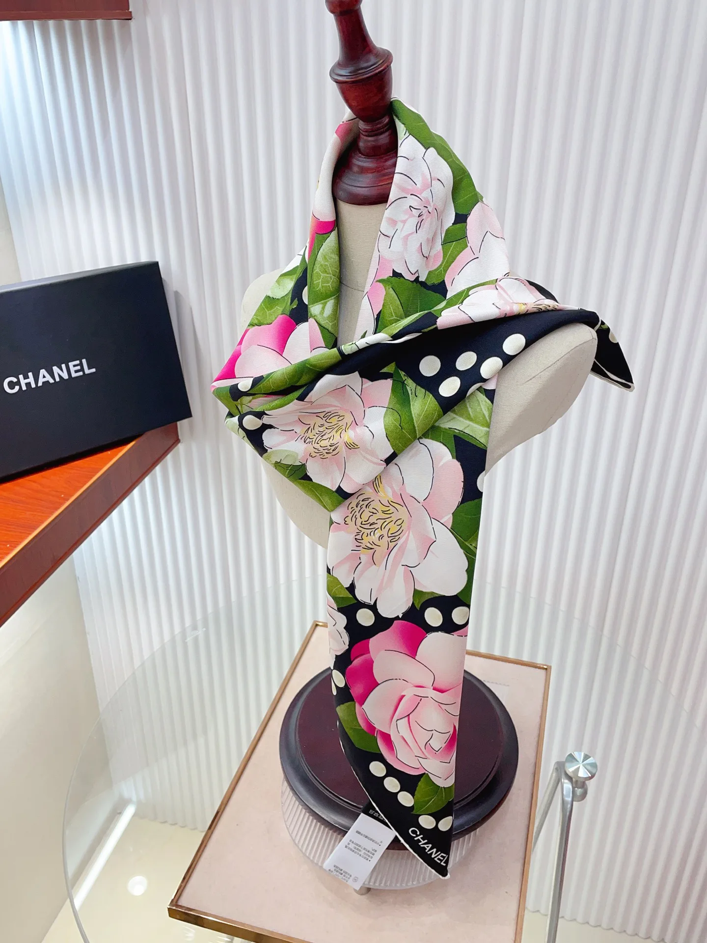 Платки Chanel 13119759