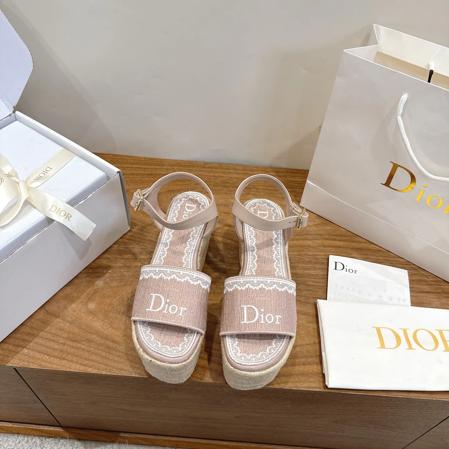 Босоножки Женские Christian Dior 17947075