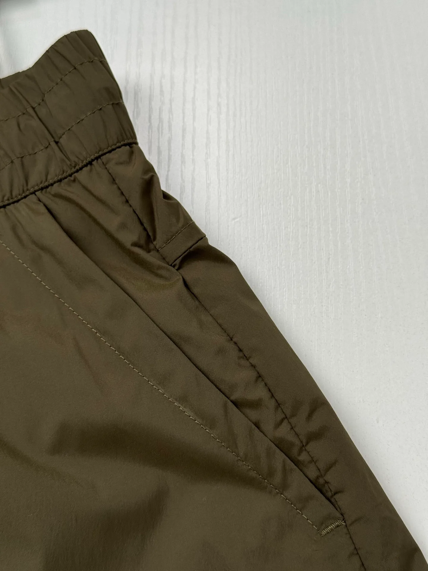 Шорты Женские Canada Goose 17093308