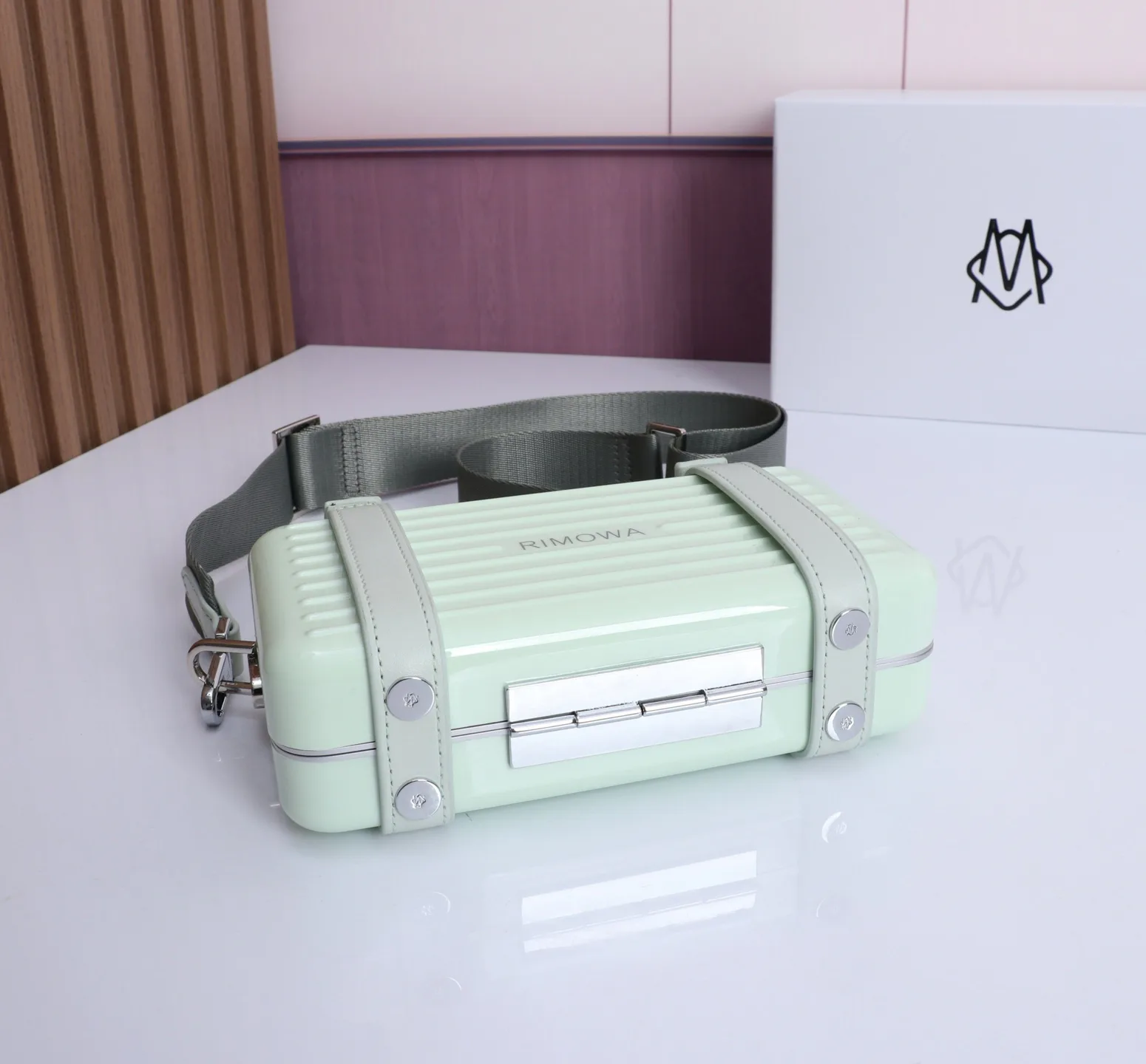 Сумки На Ремне Женские Rimowa 11185370