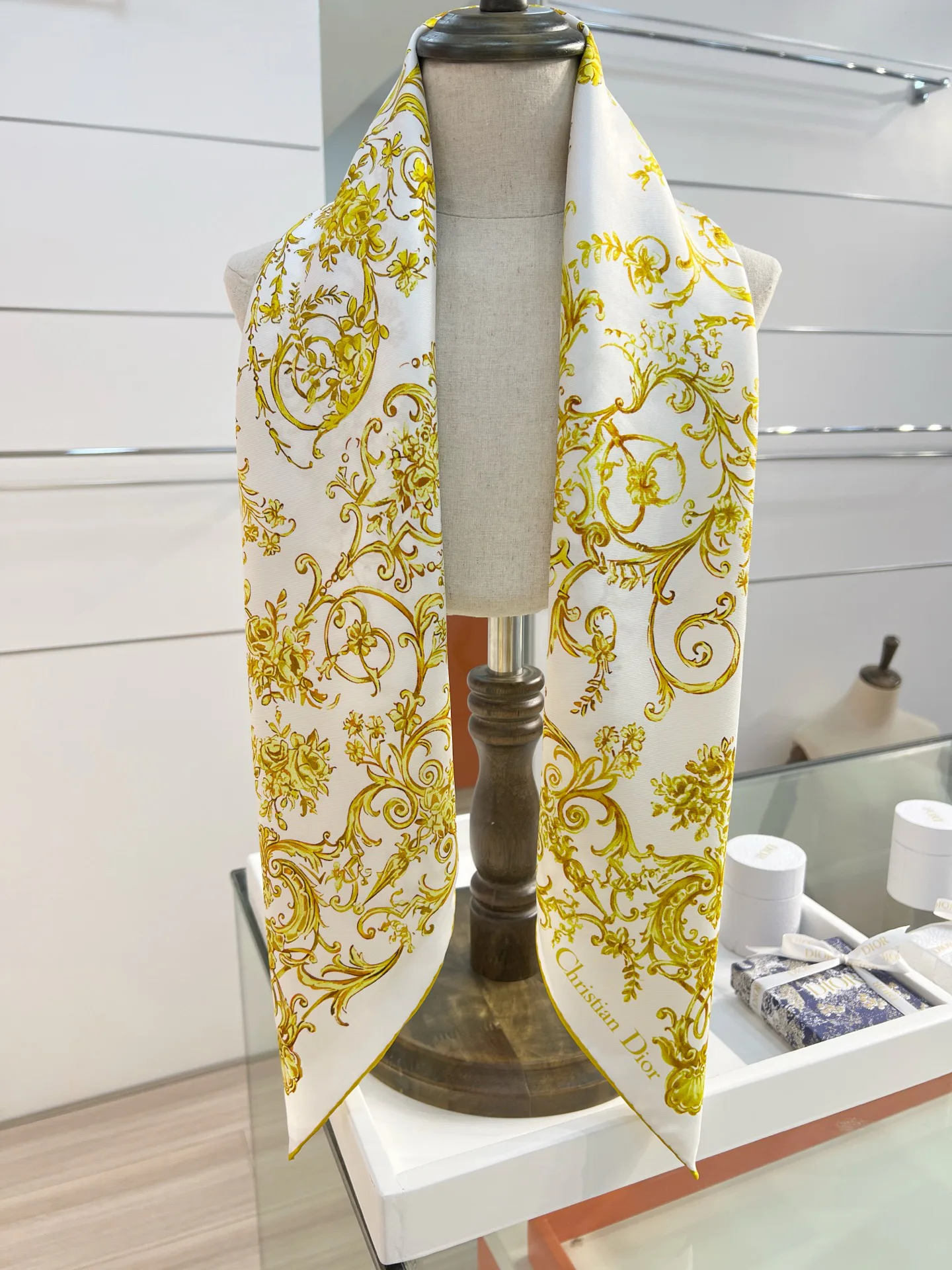 Платки Christian Dior 1769299