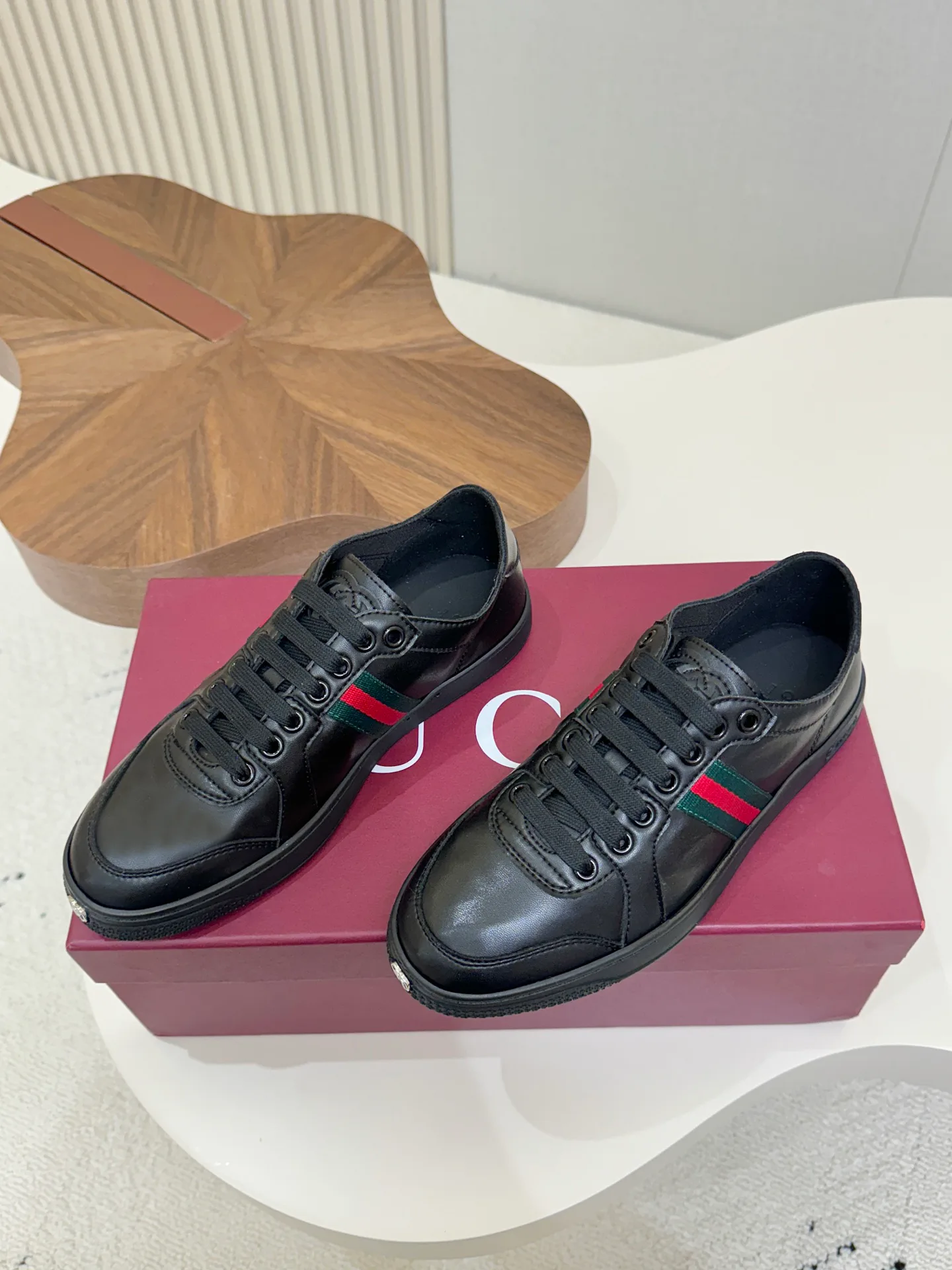 Кроссовки Женские Gucci 17571666