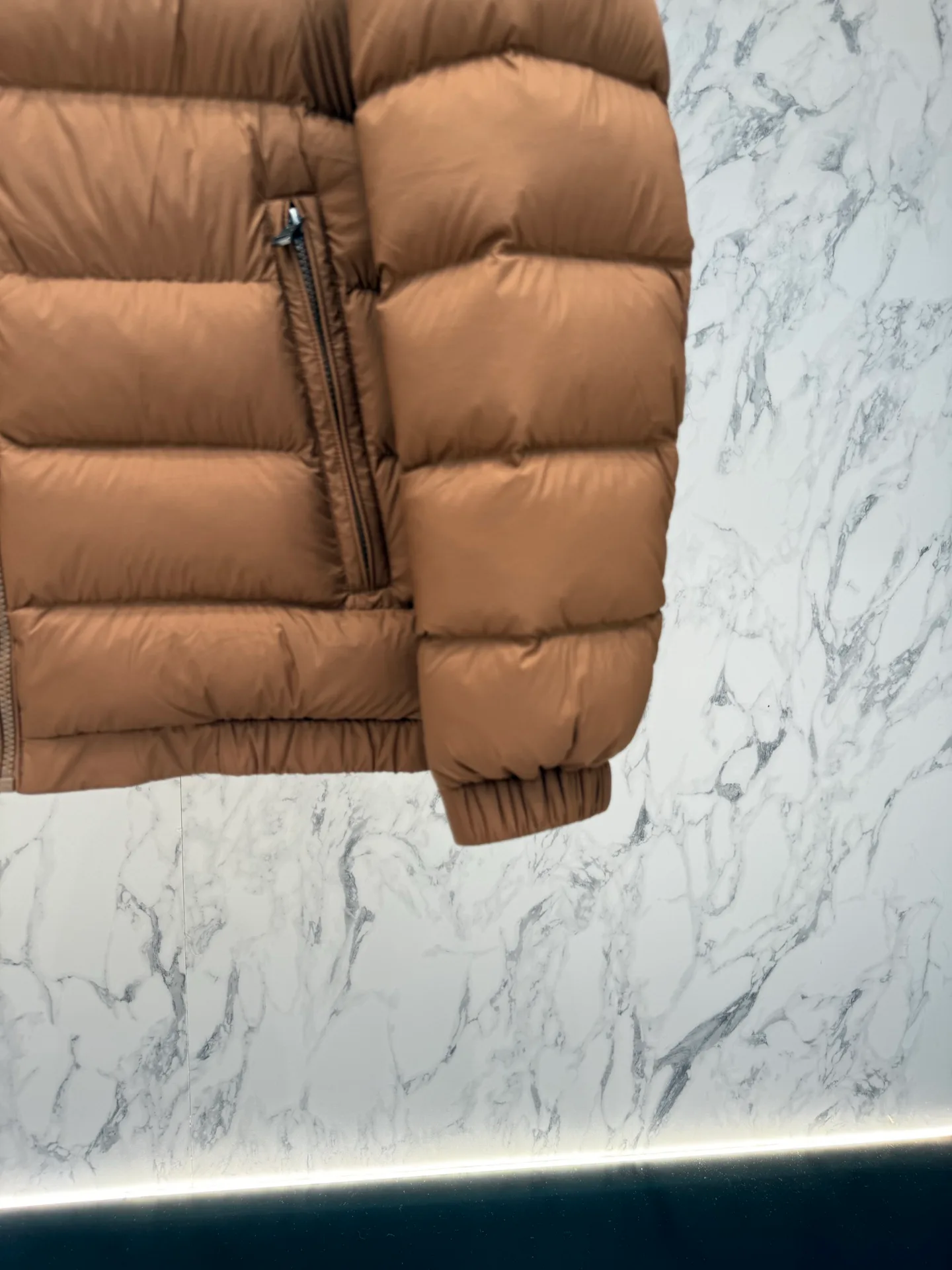 Куртки И Пуховики Женские Moncler 18761351