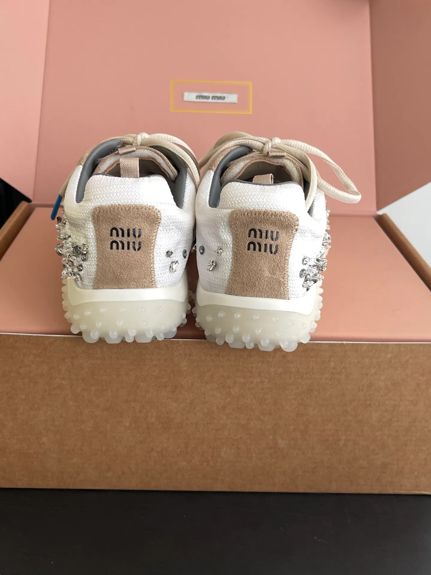 Кроссовки Женские Miu Miu 17554328