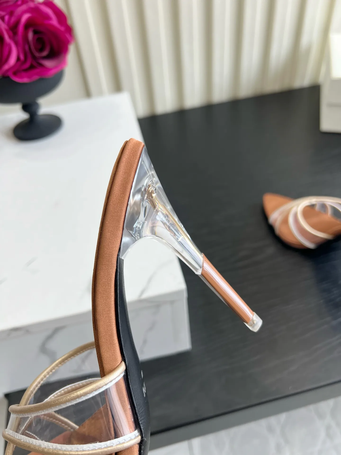 Босоножки Женские Saint Laurent 18614252