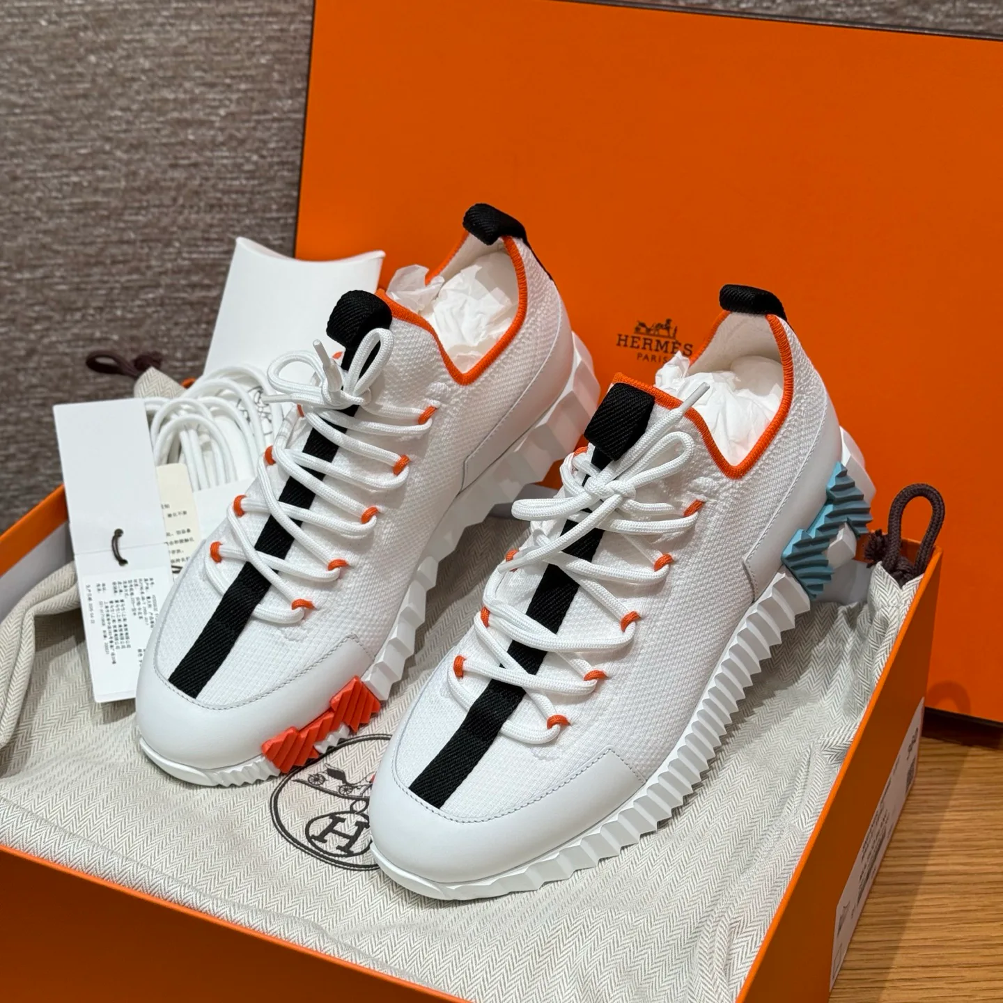 Кроссовки Женские Hermes 11204500