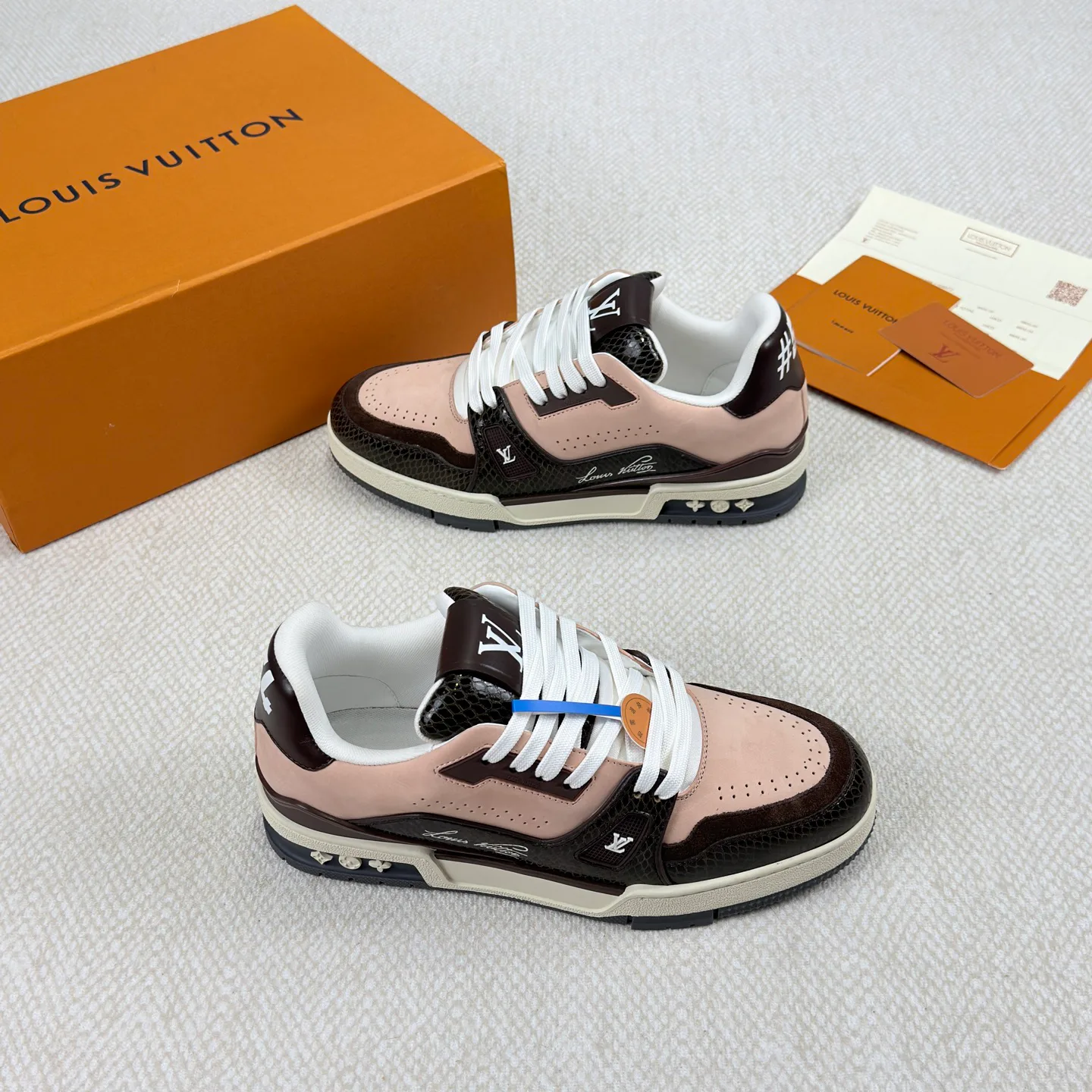 Кроссовки Мужские Louis Vuitton 18892461