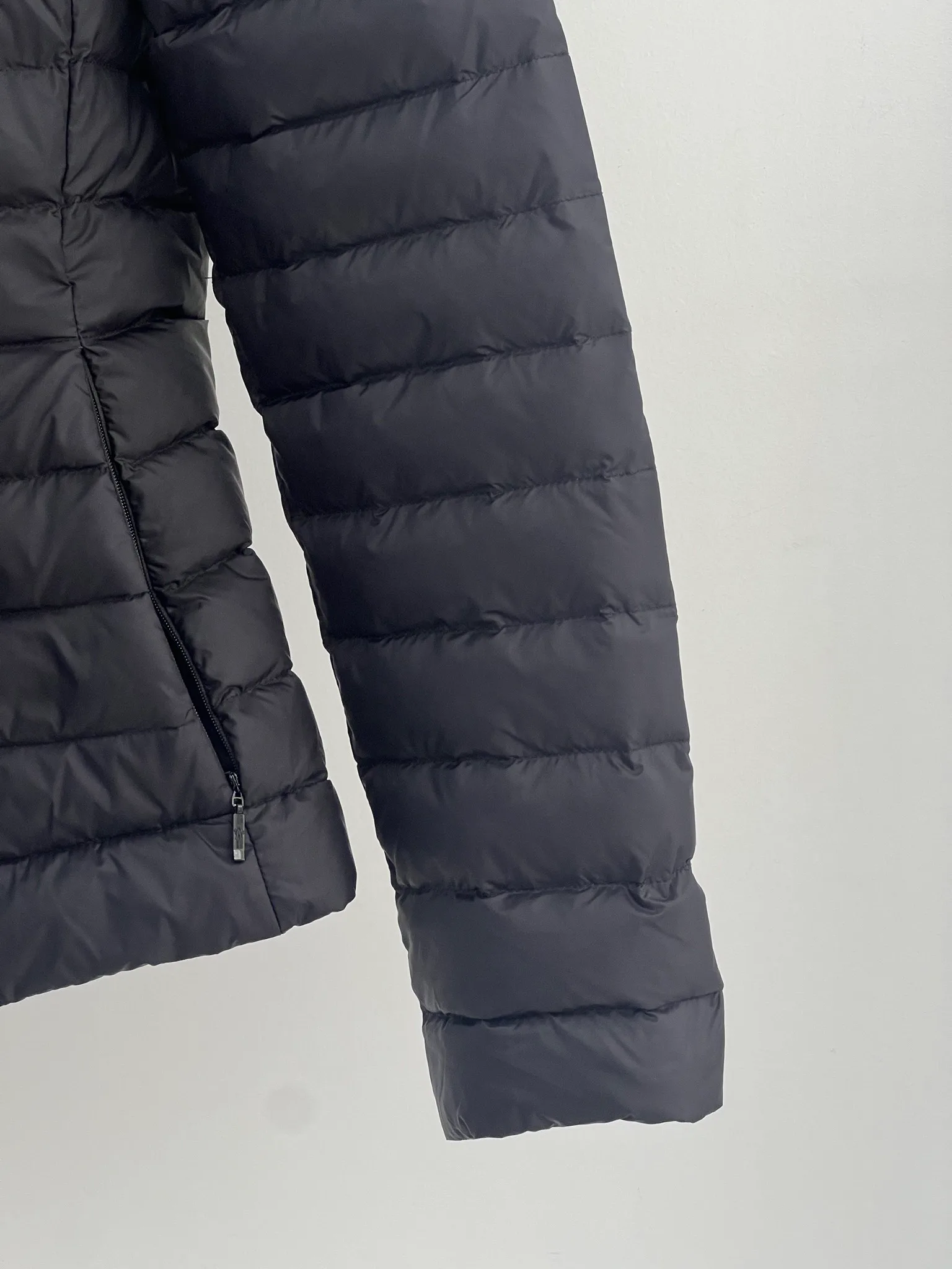 Куртки И Пуховики Женские Moncler 18416160