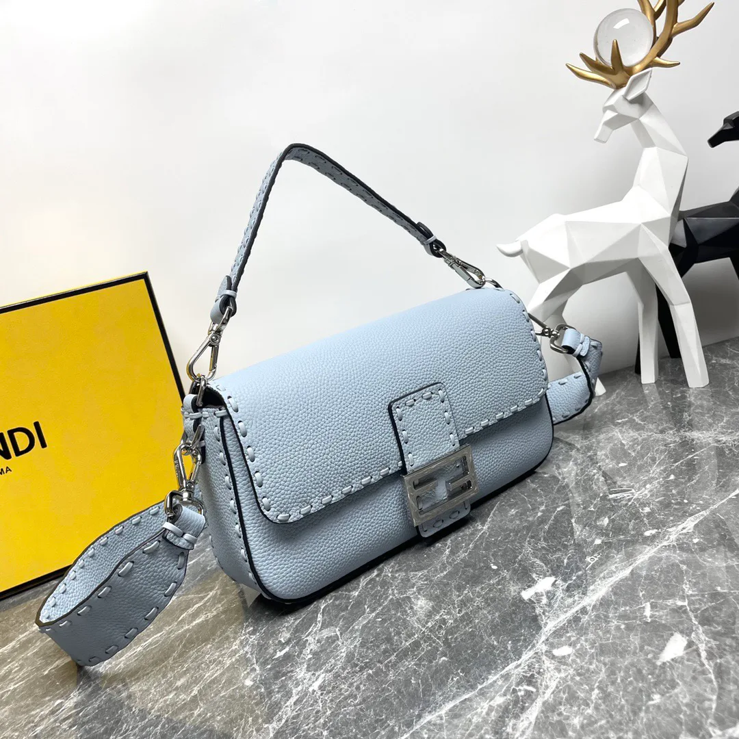Классические Сумки Женские Fendi 12718242