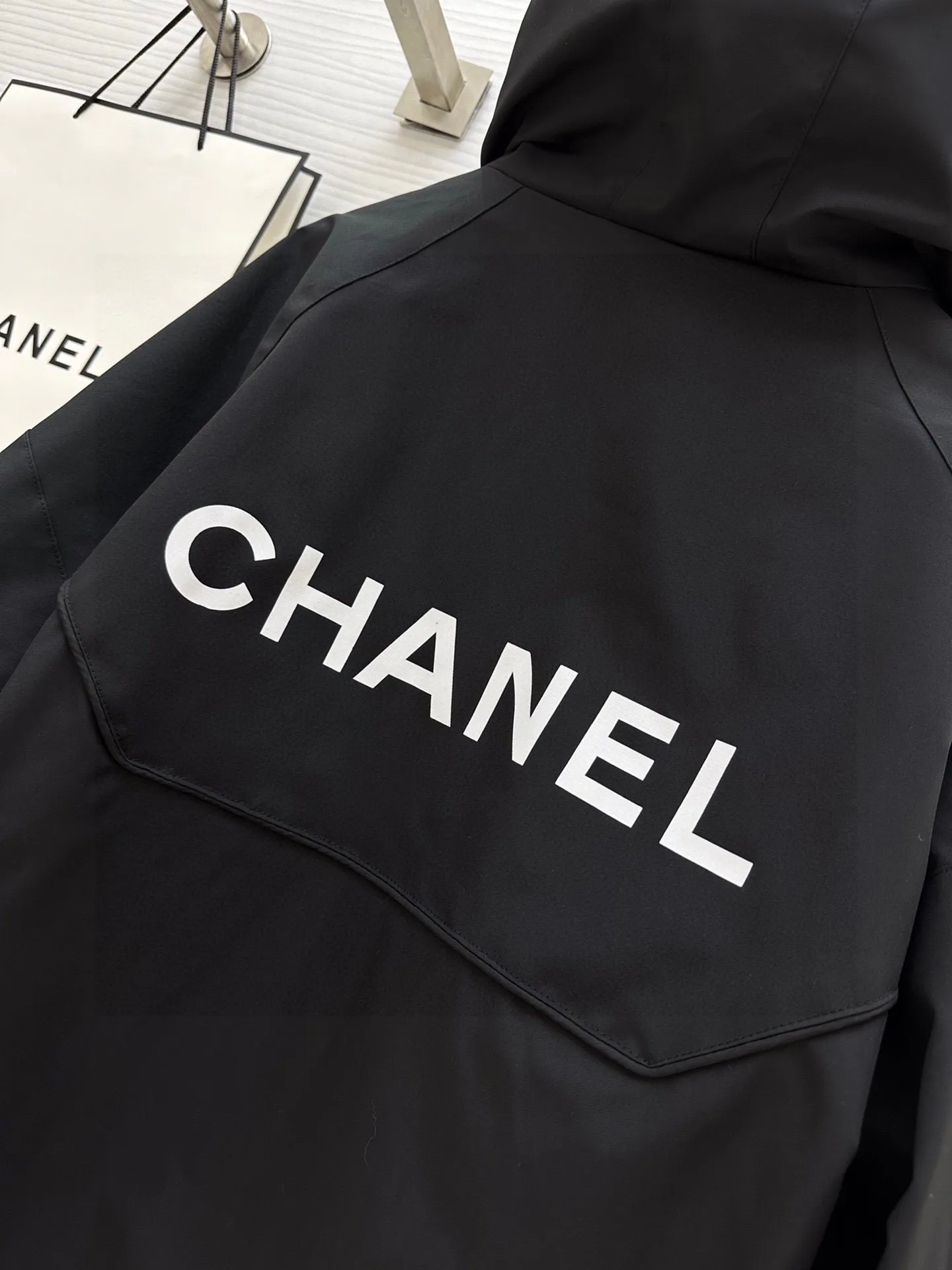 Куртки И Пуховики Женские Chanel 10238777