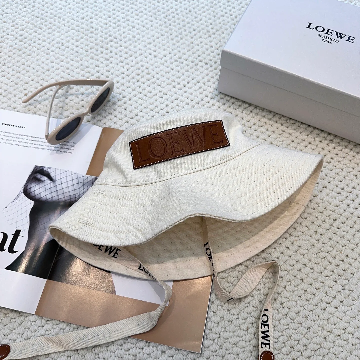 Головные Уборы Loewe 13294345