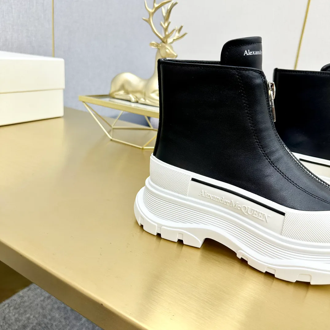 Кроссовки Женские Alexander Mcqueen 18397488