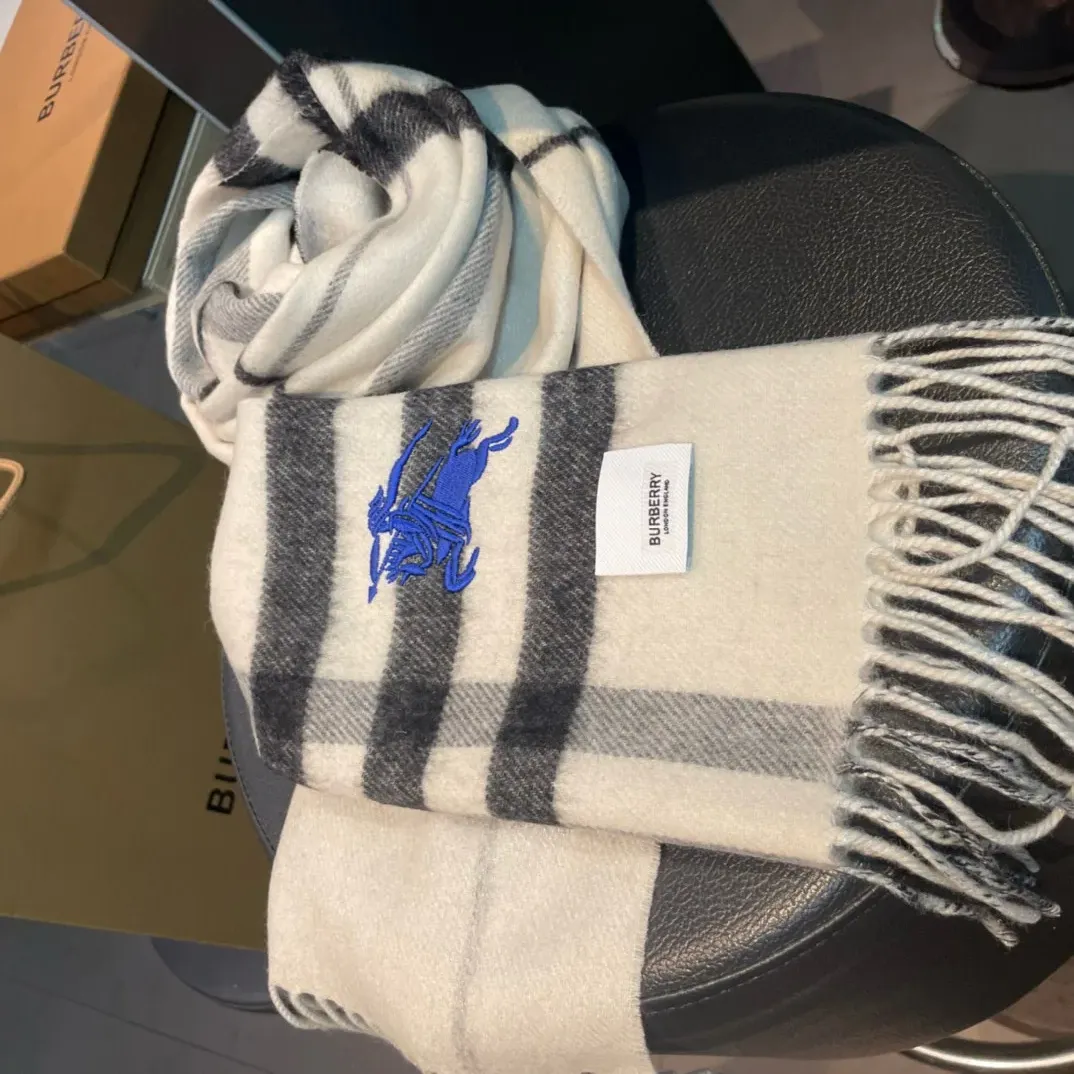 Шарфы Burberry 163714