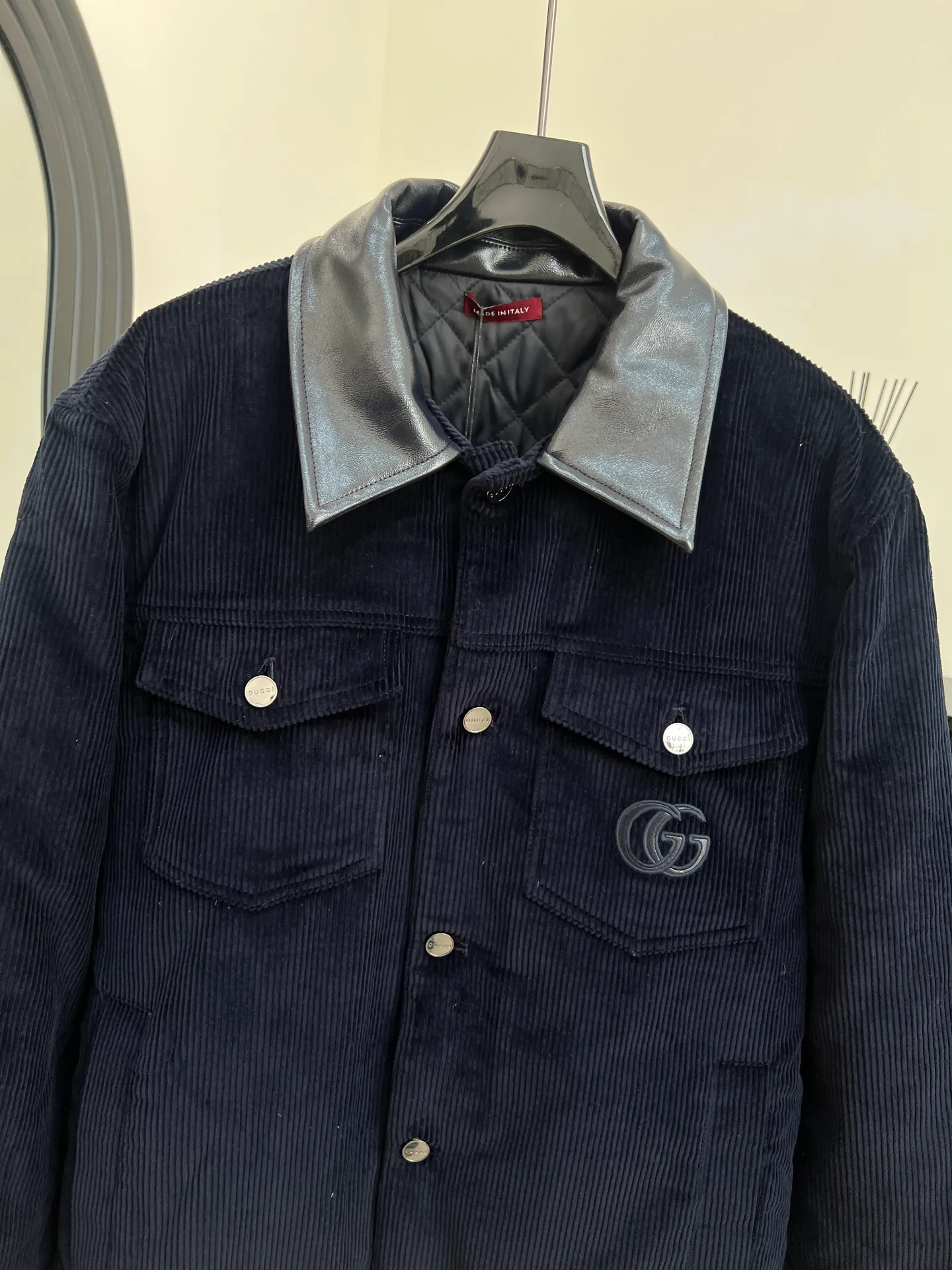 Кожаные Куртки И Дублёнки Мужские Gucci 920340