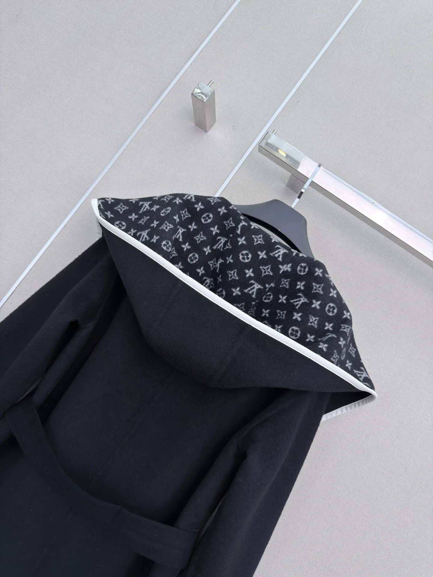 Пальто Женские Louis Vuitton 19550146