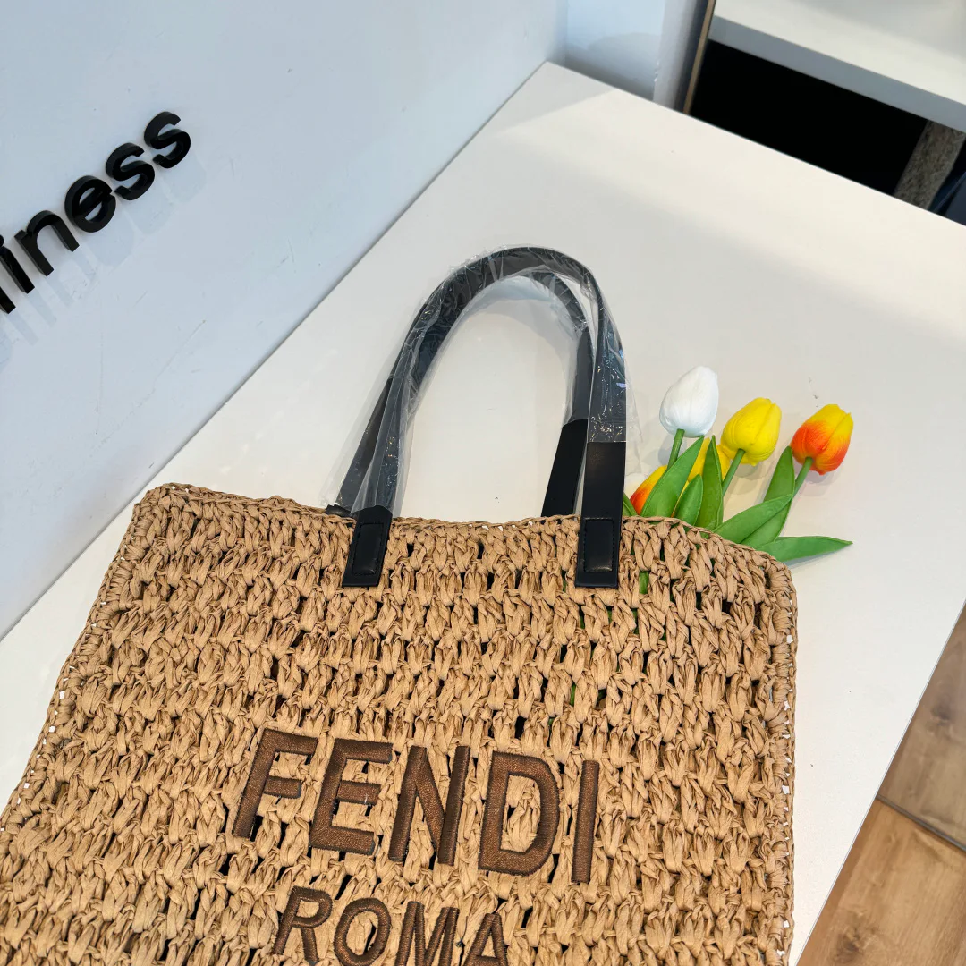 Классические Сумки Женские Fendi 12765007