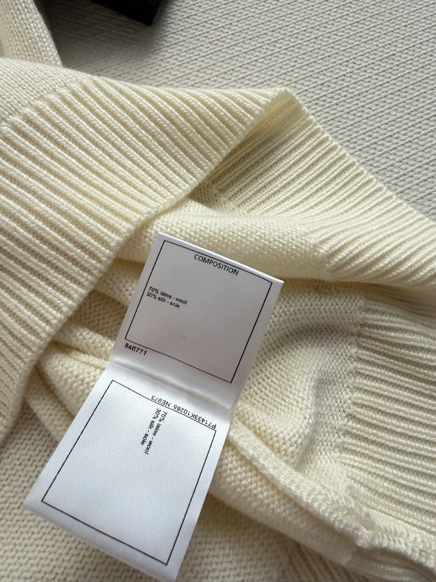Джемперы И Свитеры Женские Chanel 5778901