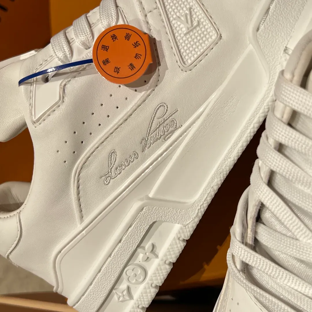 Кроссовки Женские Louis Vuitton 422403