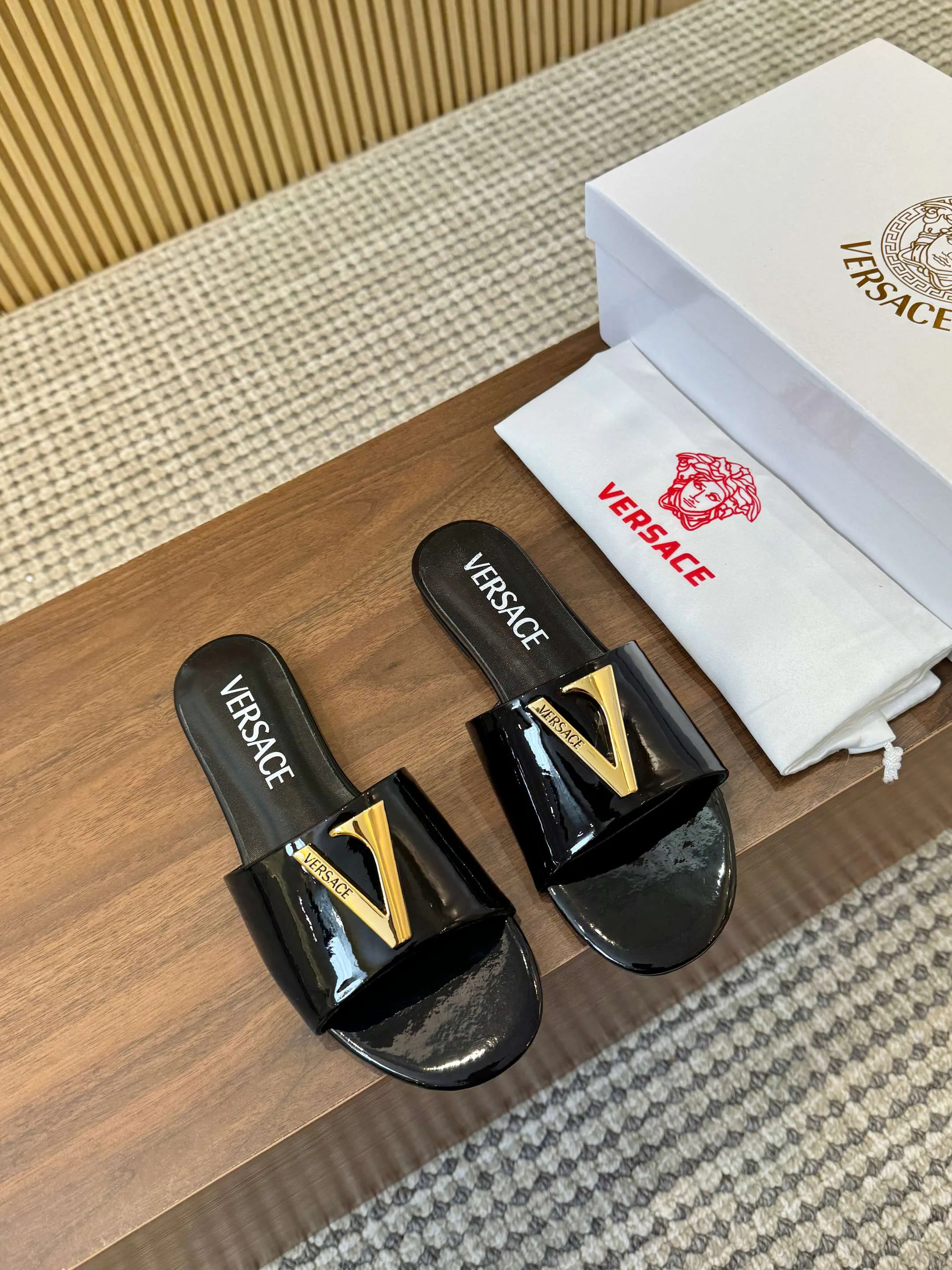Шлепанцы Женские Versace 11705802