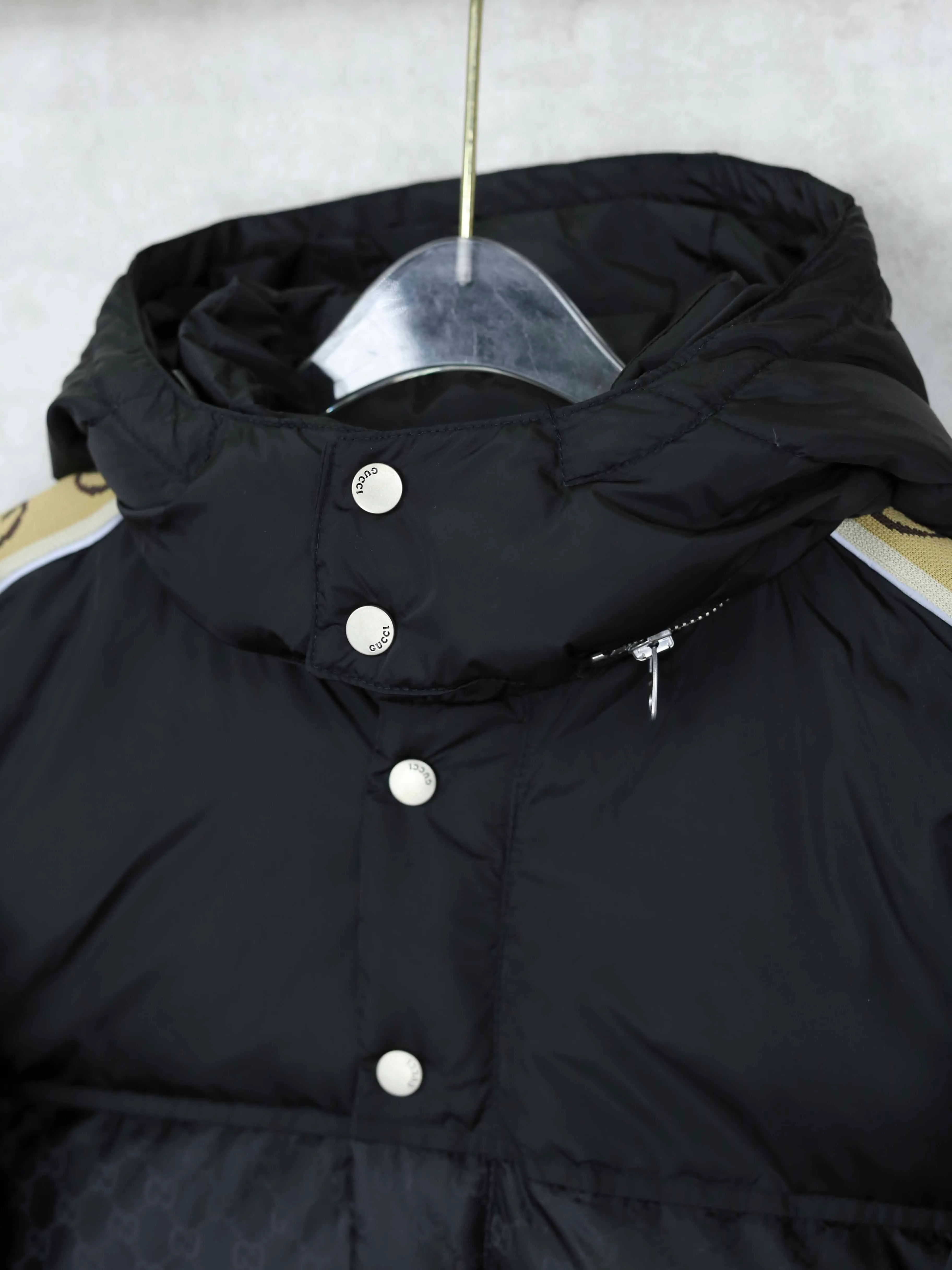 Куртки И Пуховики Женские Gucci 362380