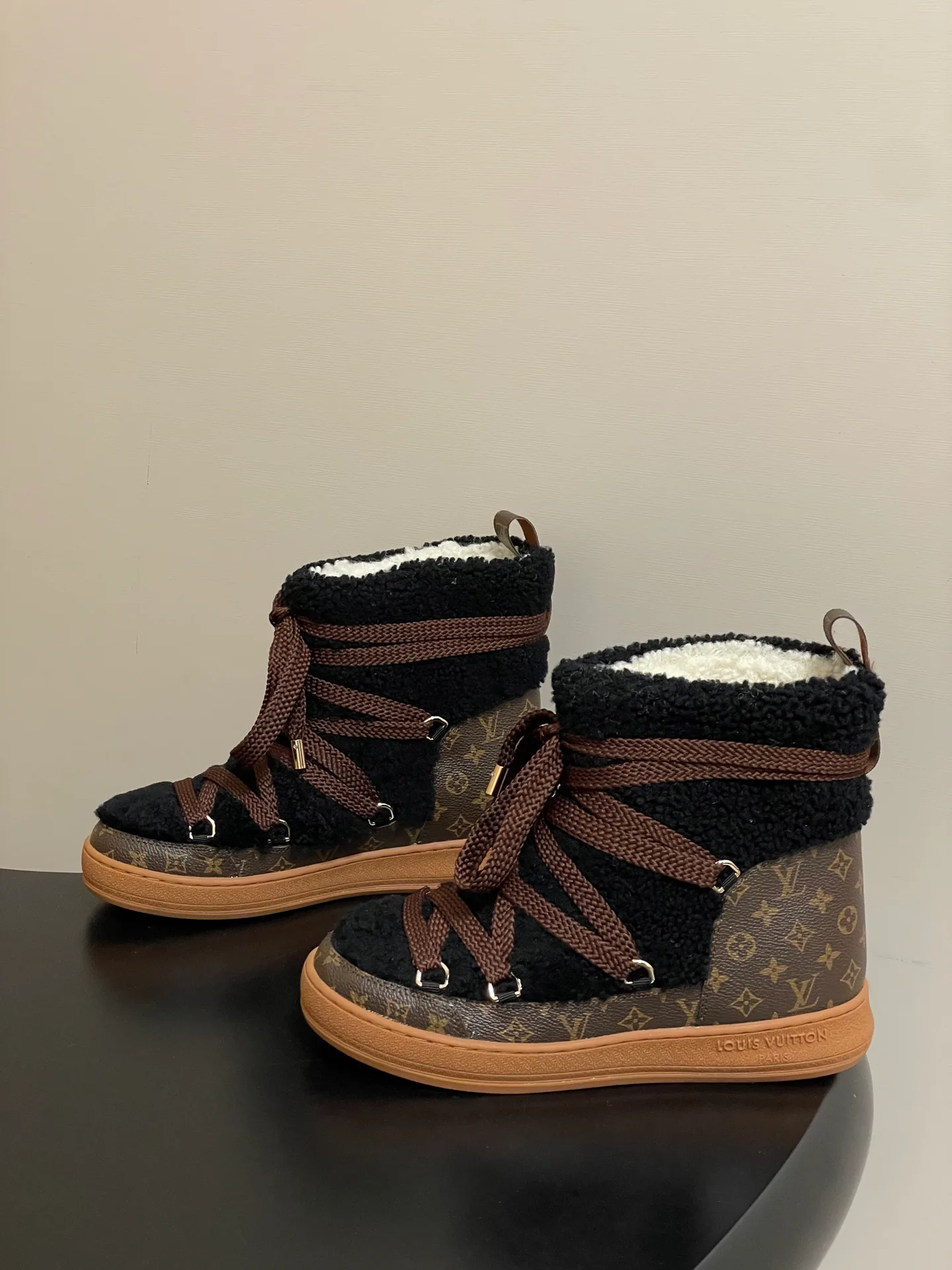 Угги Женские Louis Vuitton 668678