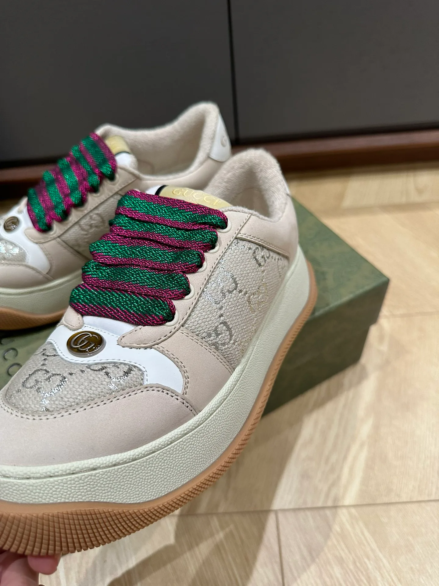 Кроссовки Женские Gucci 1331223