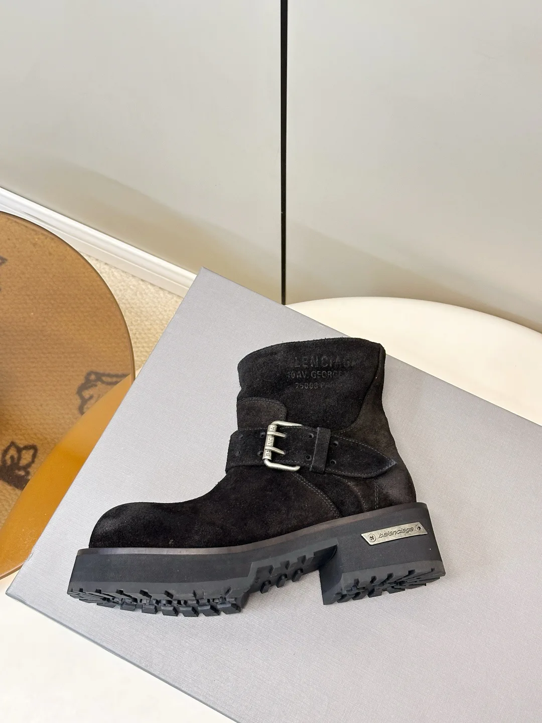 Ботинки Женские Balenciaga 19032094