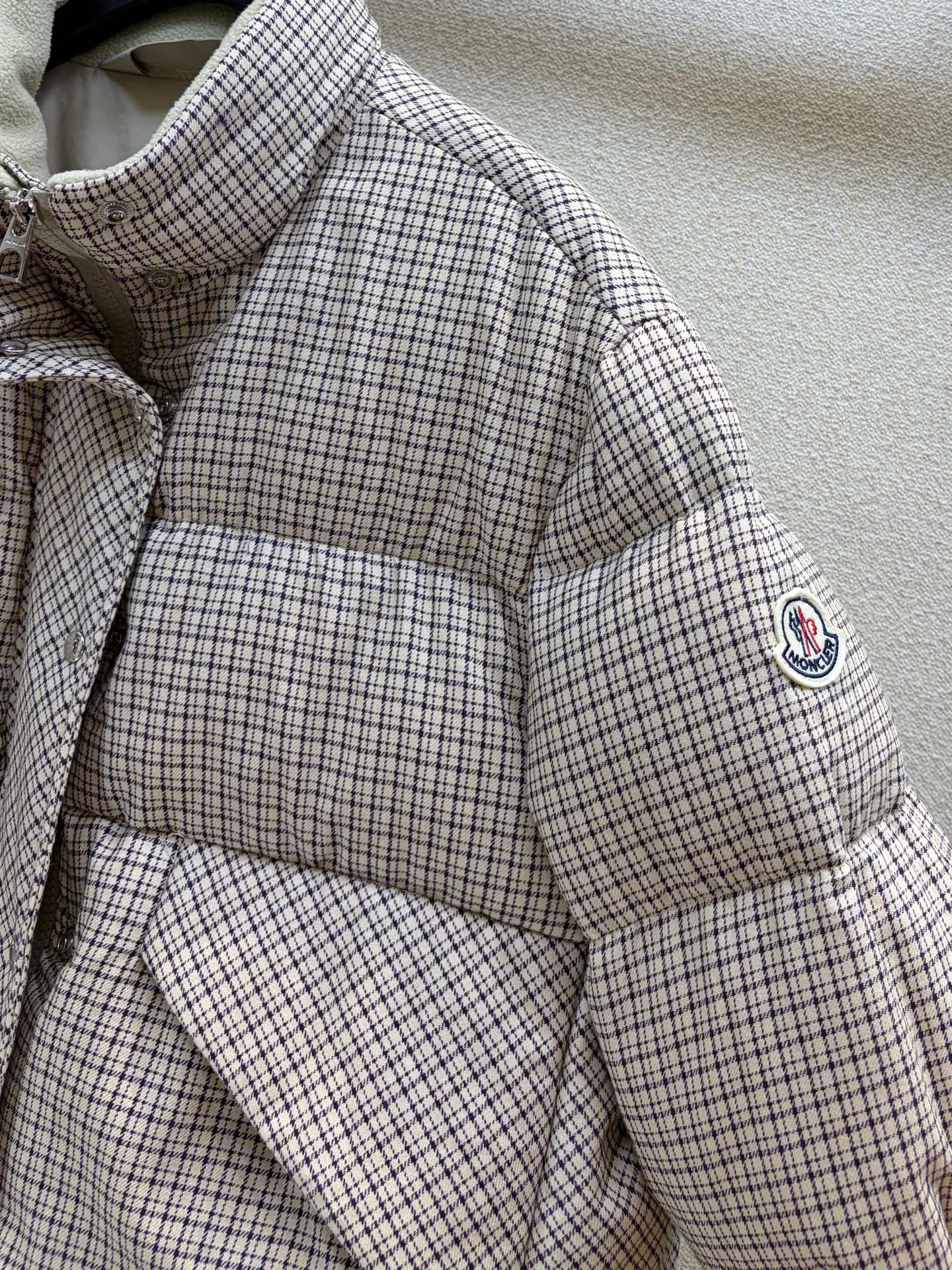 Куртки И Пуховики Женские Moncler 18605895