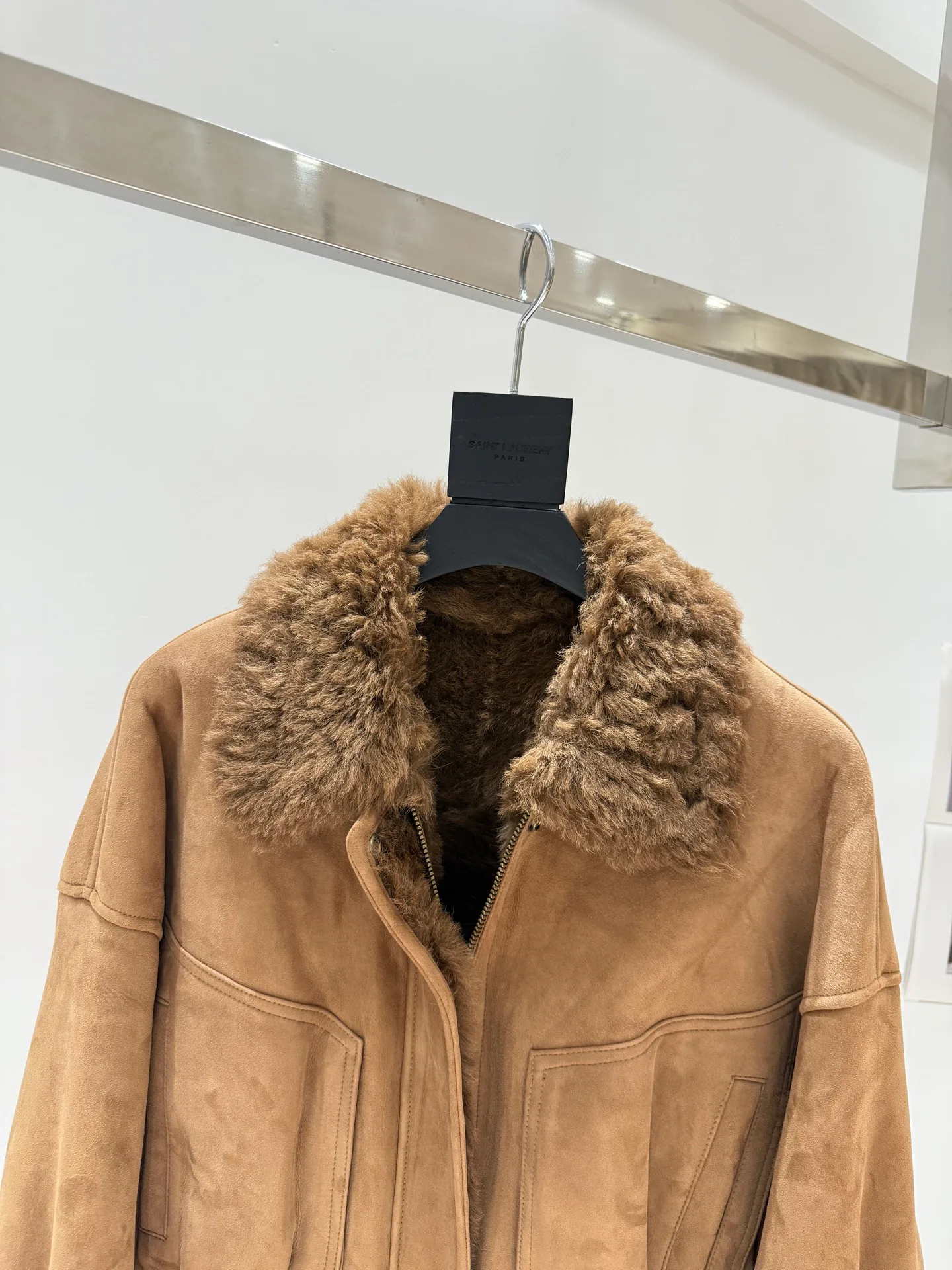 Кожаные Куртки И Дублёнки Женские Saint Laurent 18446596