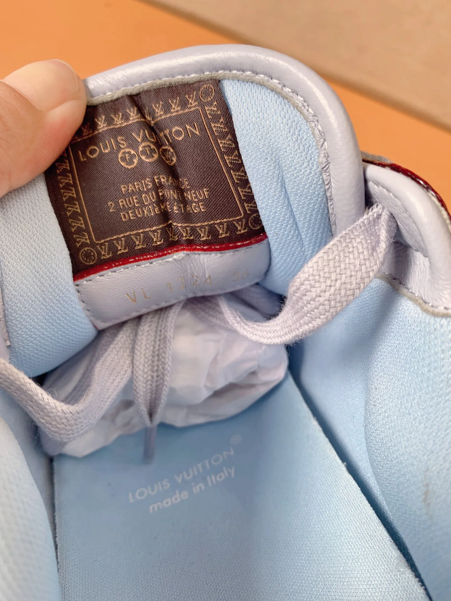 Кроссовки Женские Louis Vuitton 1834415