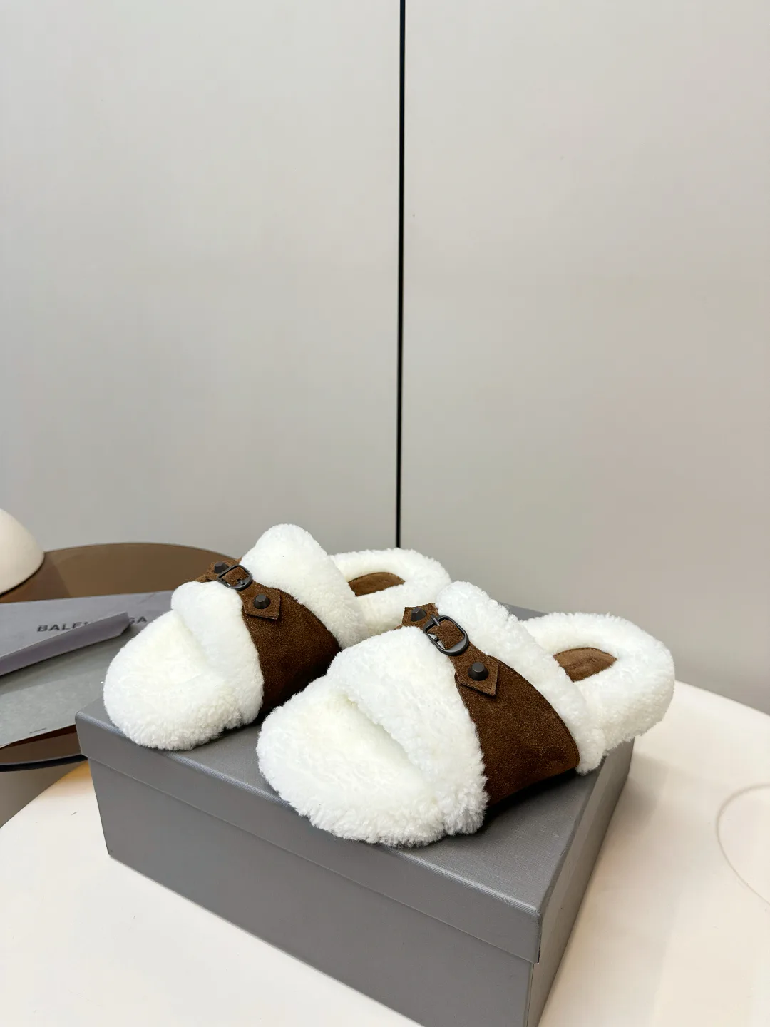 Тапочки Женские Balenciaga 131013