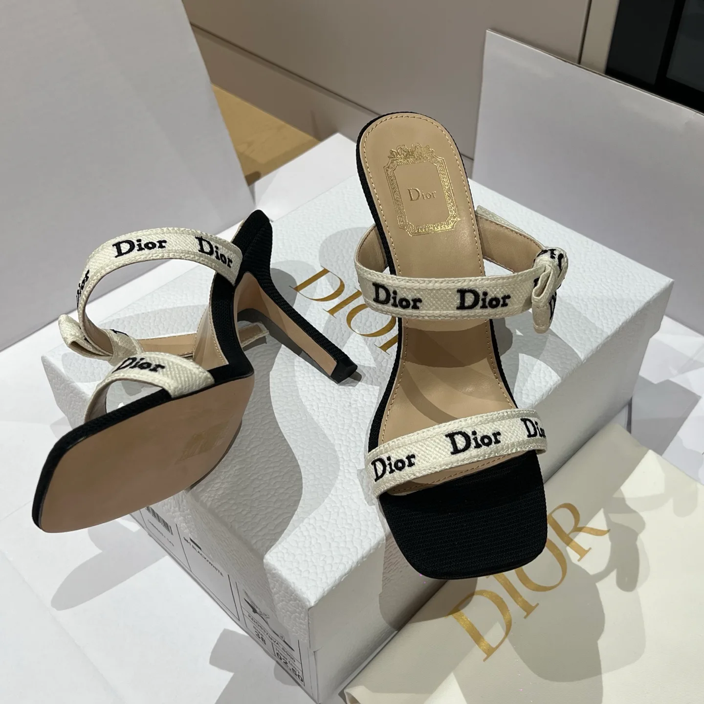 Босоножки Женские Christian Dior 13547404