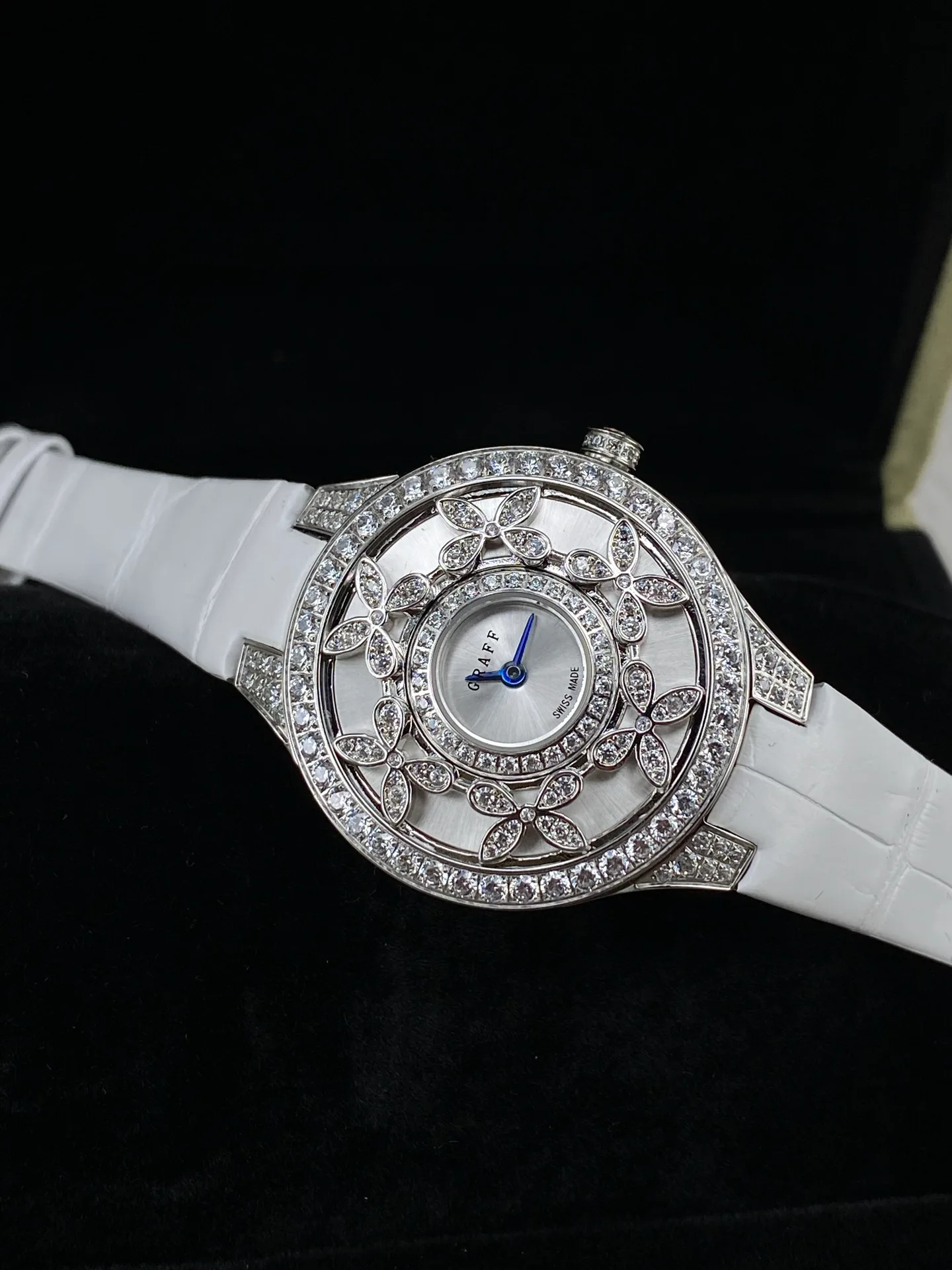 Часы Женские Graff 1540208