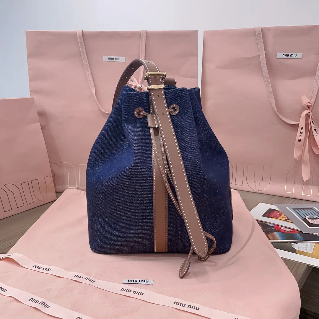 Сумки На Ремне Женские Miu Miu 445134