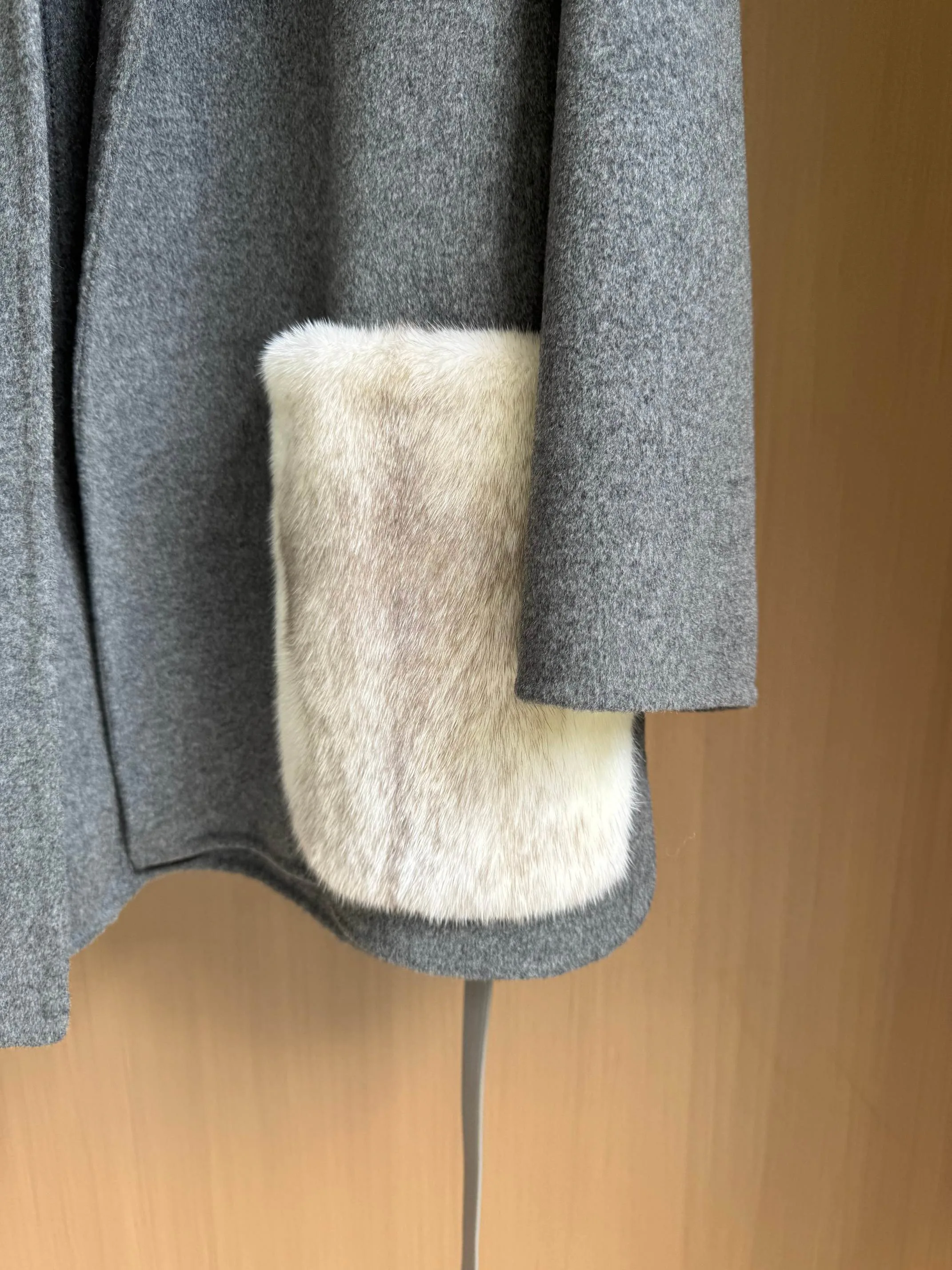 Пальто Женские Loro Piana 17959105
