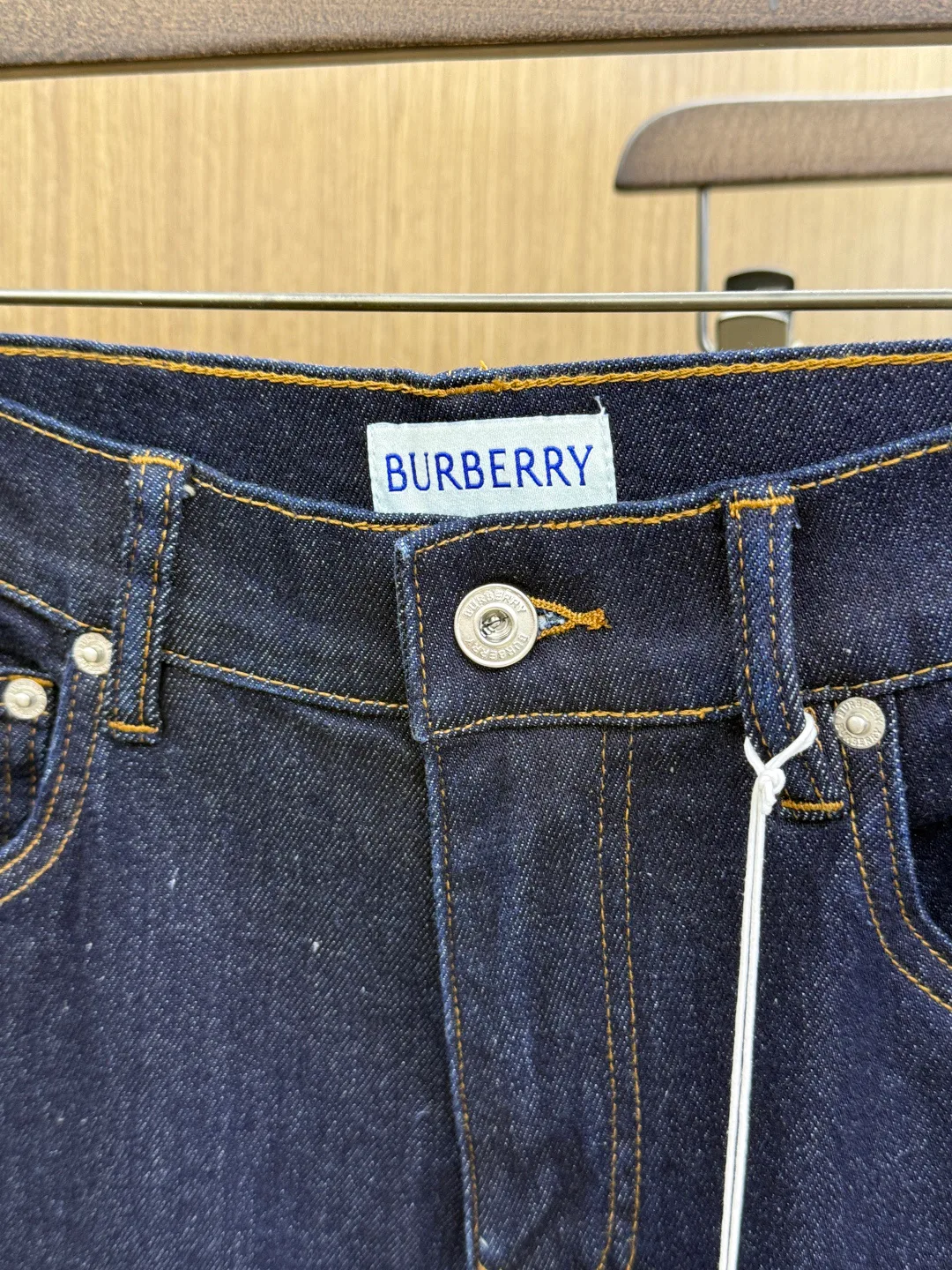 Джинсы Мужские Burberry 18194576