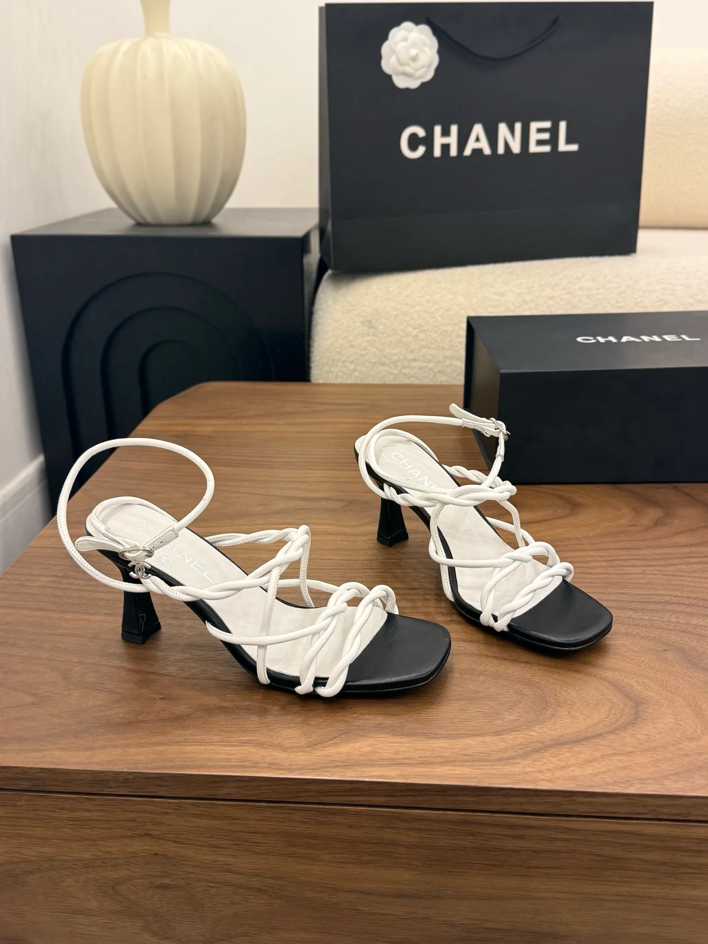 Сандалии Женские Chanel 13444879