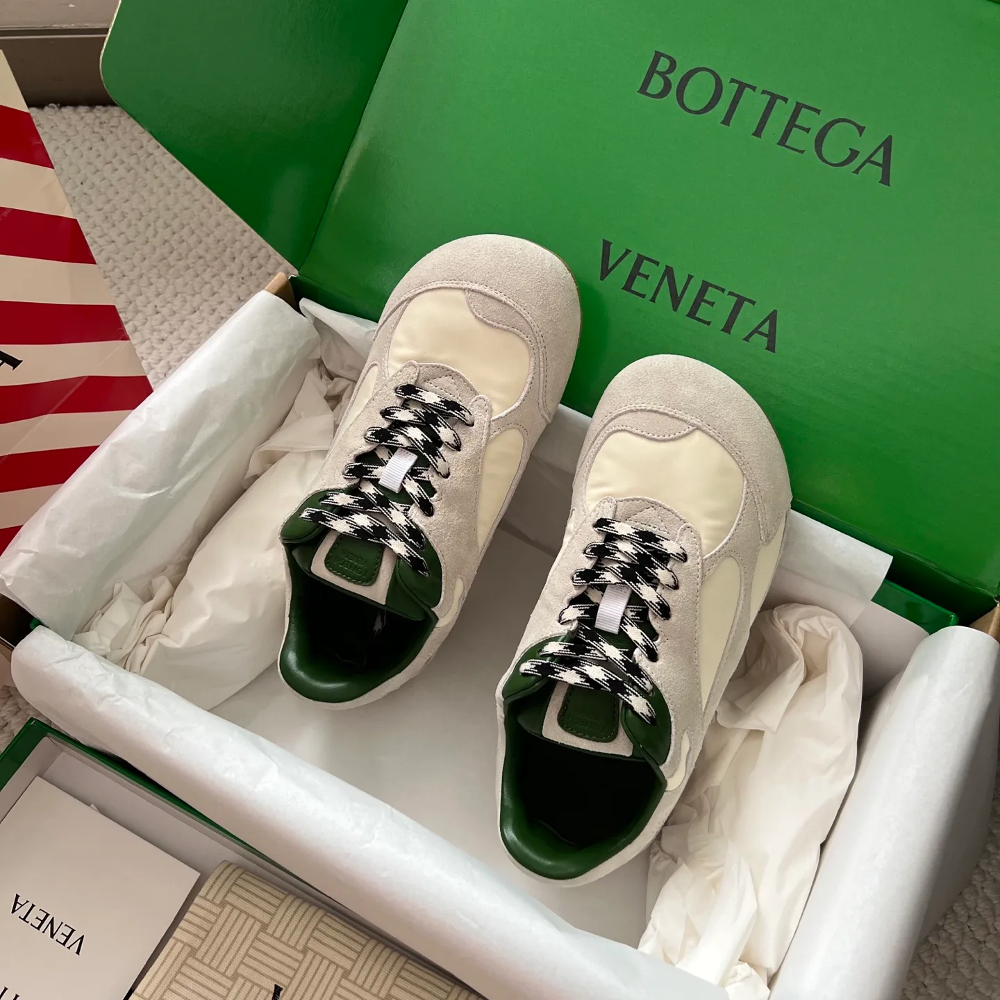 Кроссовки Женские Bottega Veneta 11565915