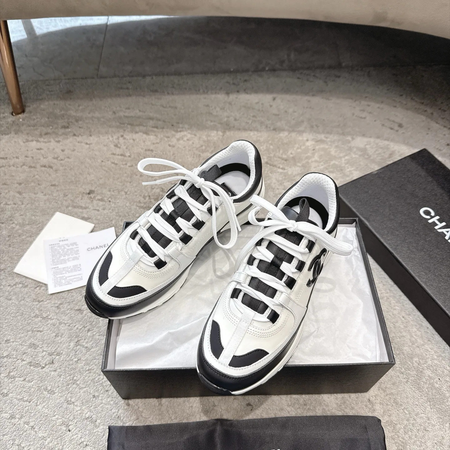 Кроссовки Женские Chanel 17933397