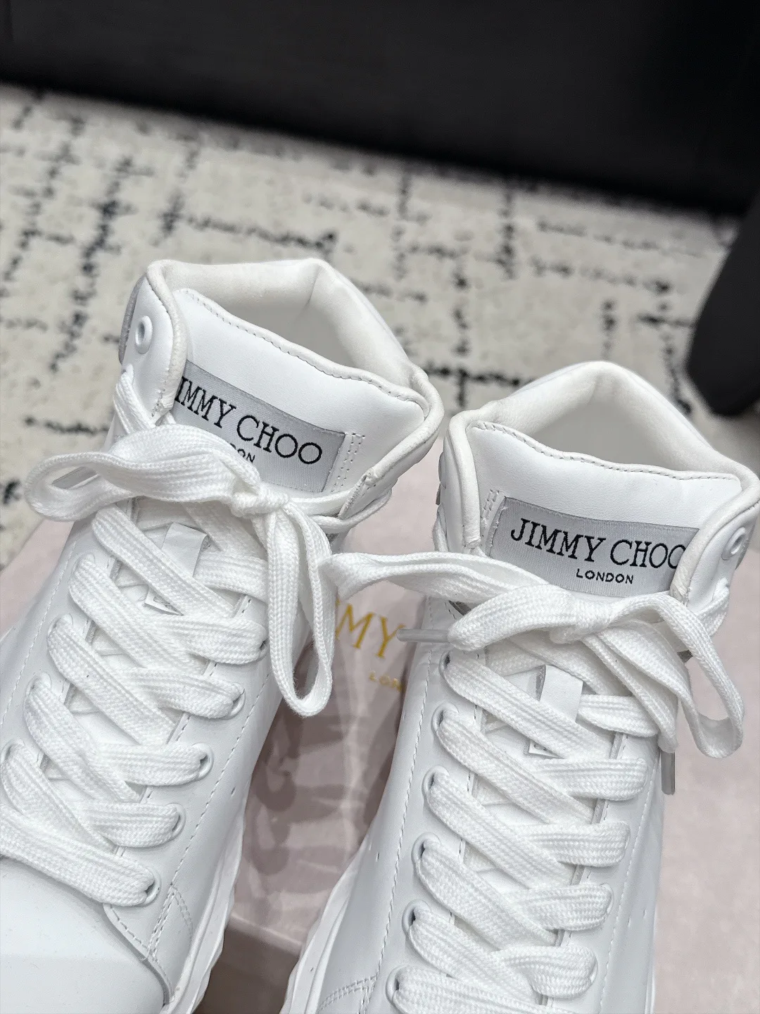 Кроссовки Женские Jimmy Choo 18125172
