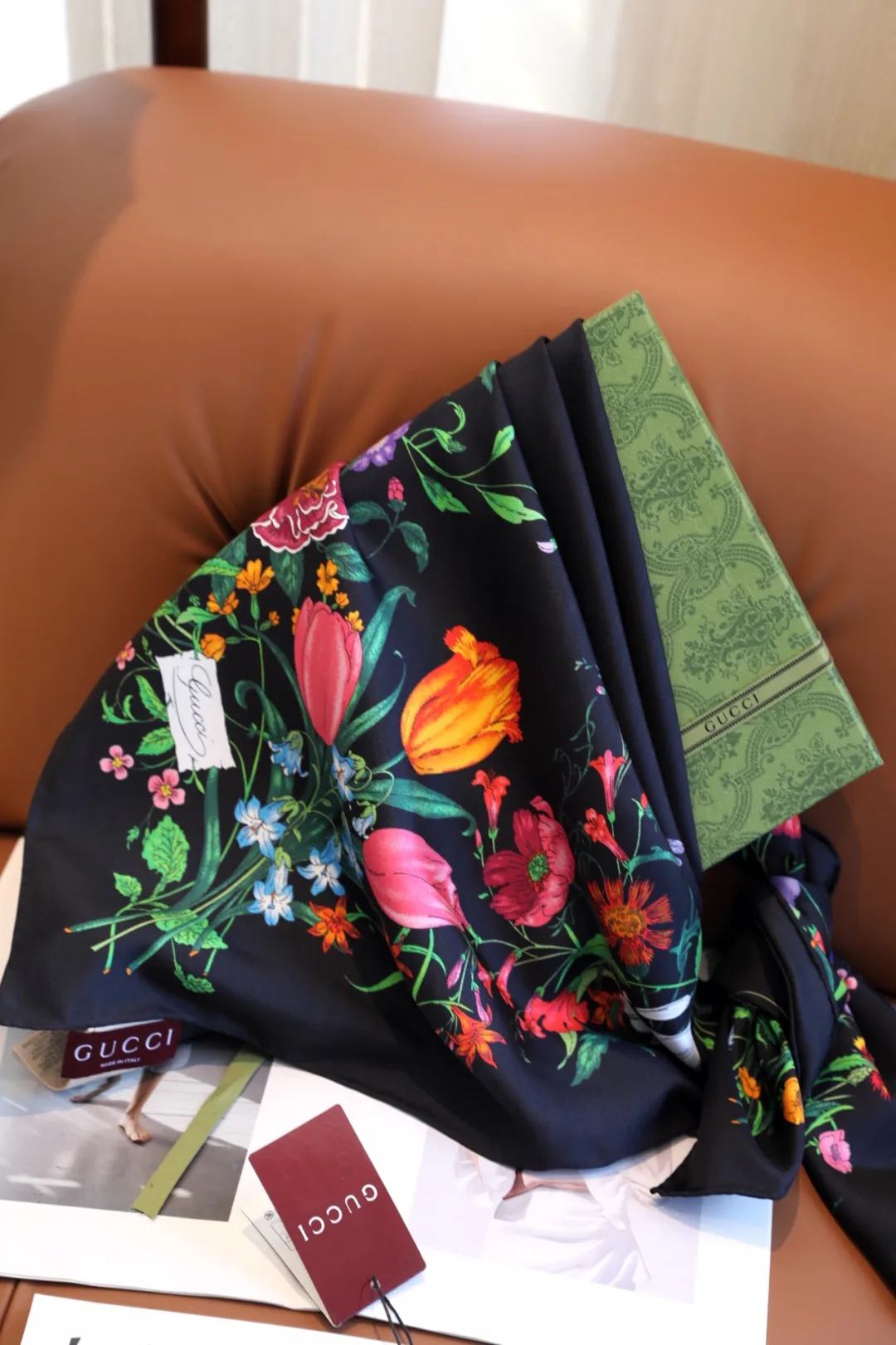 Шарфы Gucci 9648215