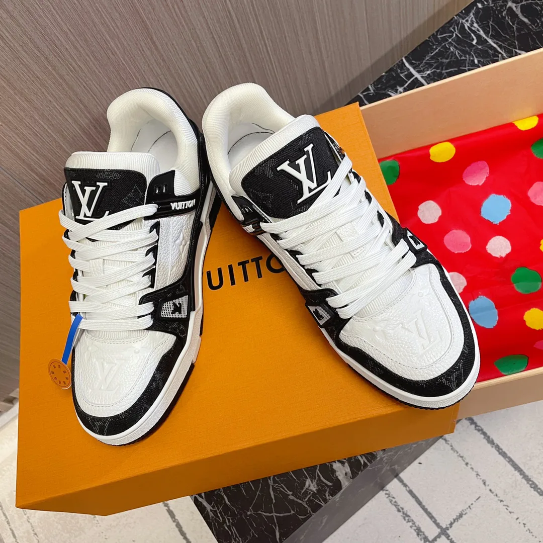 Кроссовки Женские Louis Vuitton 3470491