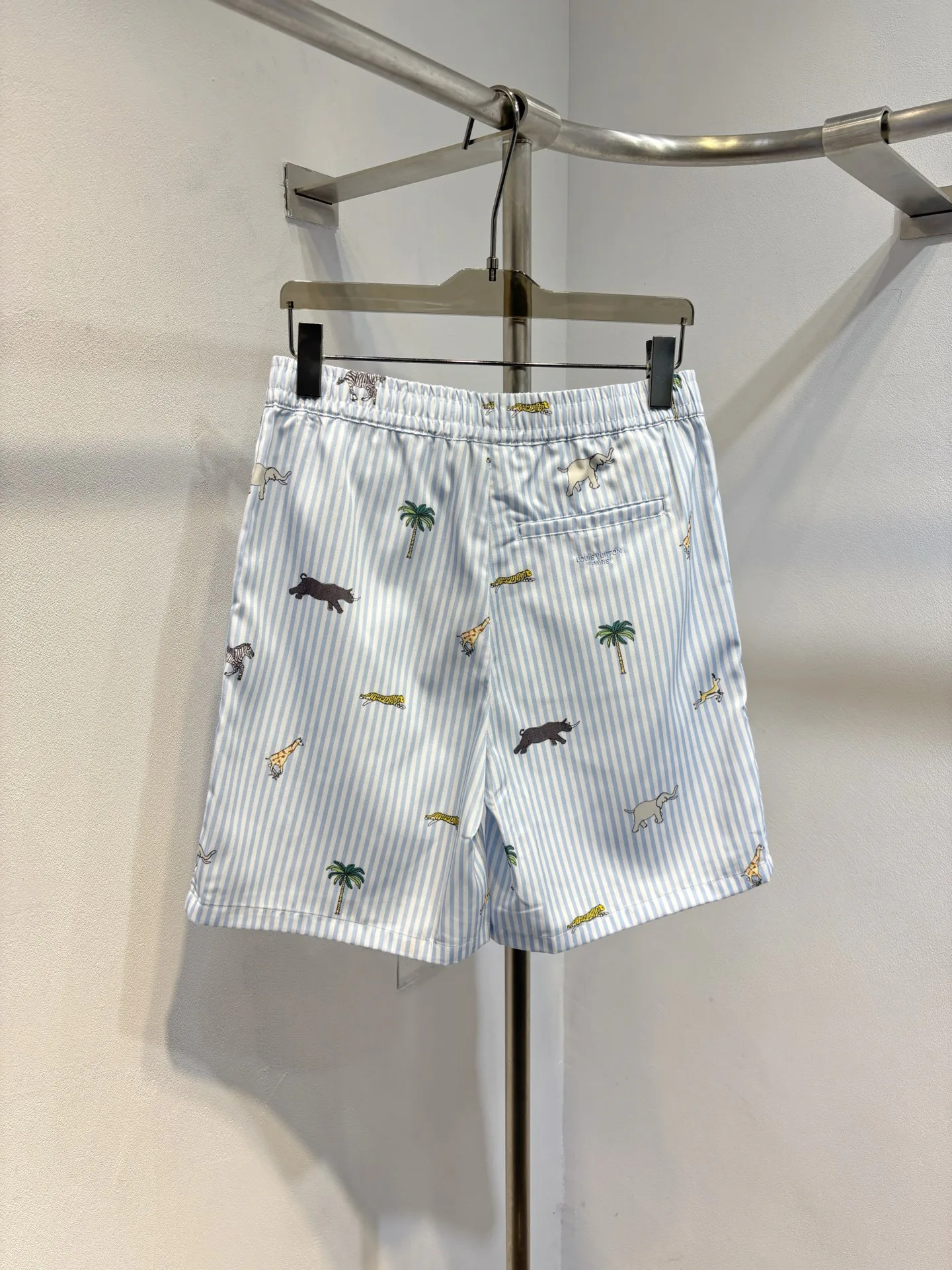 Шорты Женские Louis Vuitton 11577018