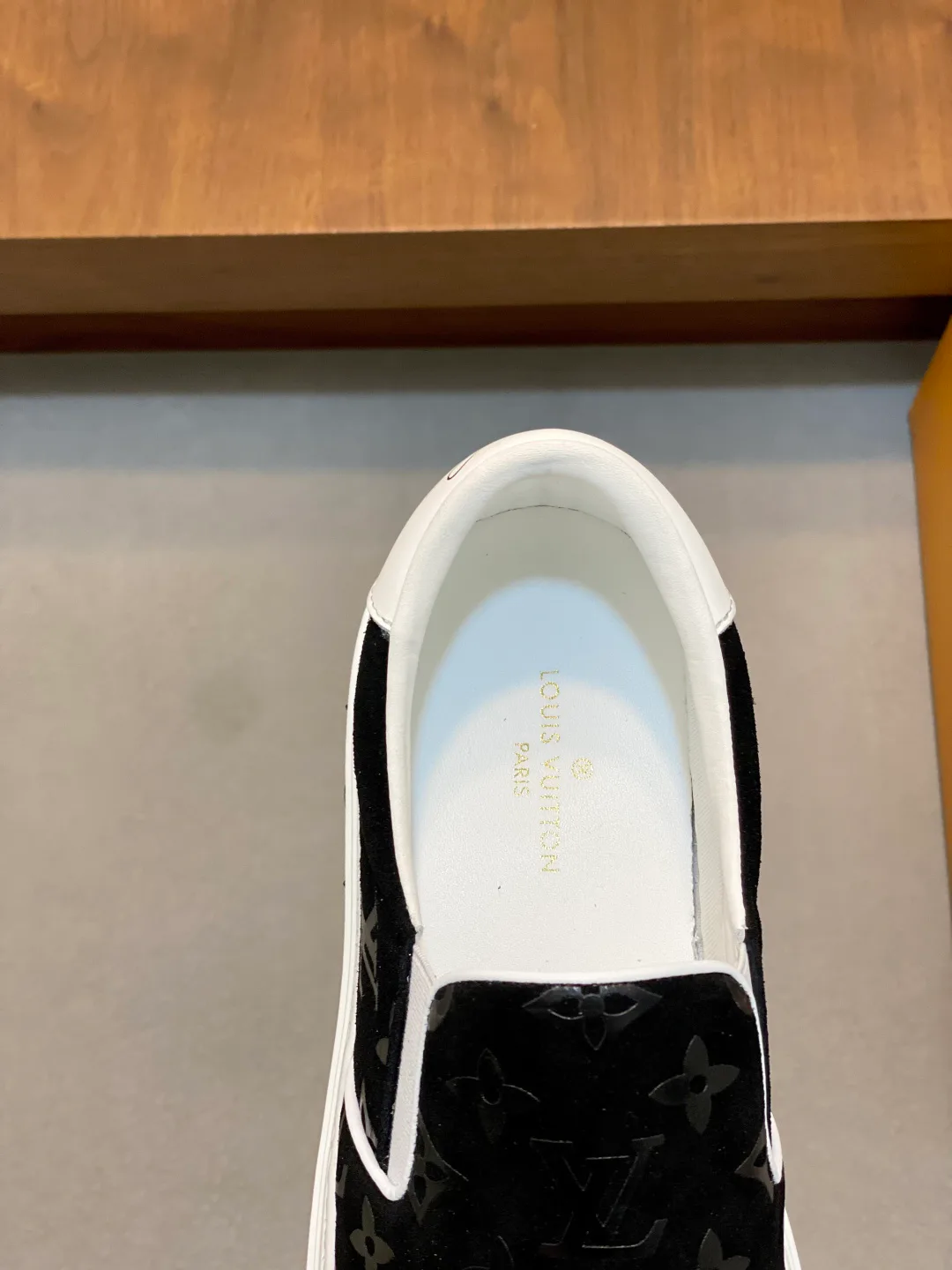 Кроссовки Мужские Louis Vuitton 17934201