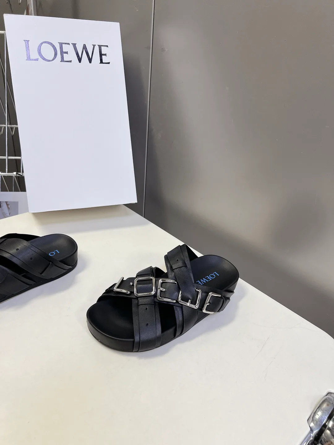 Сандалии Женские Loewe 17077130