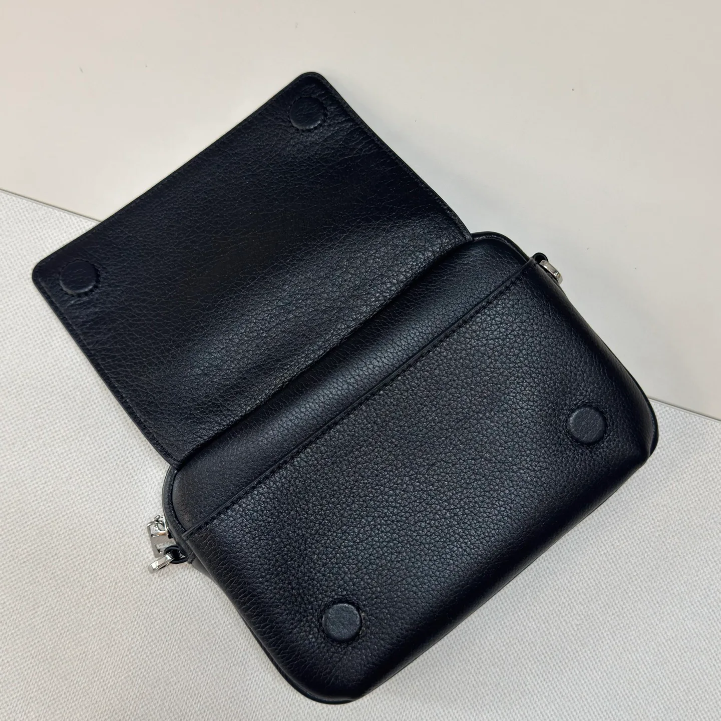 Сумки На Ремне Женские Loewe 11674488