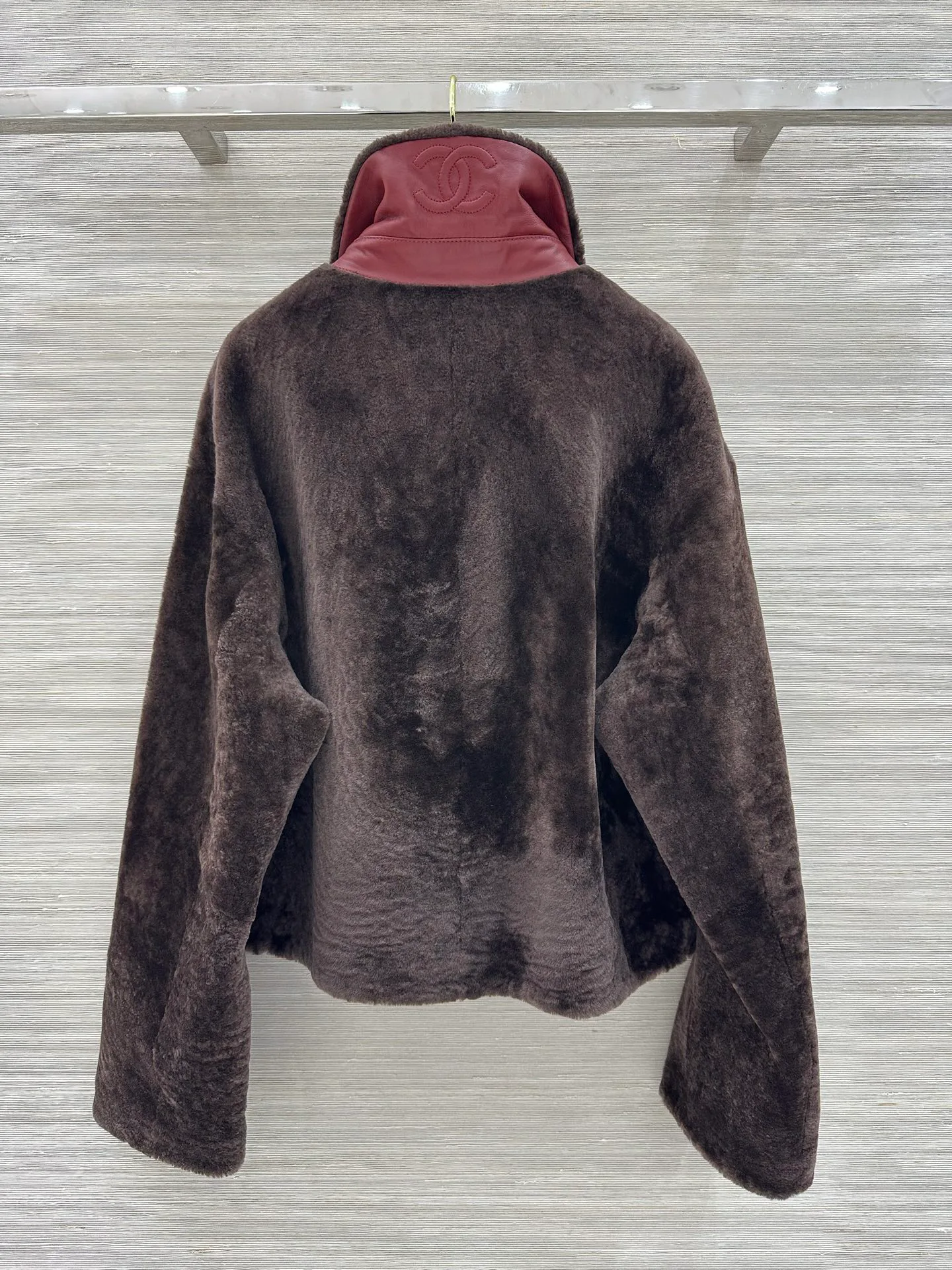 Кожаные Куртки И Дублёнки Женские Chanel 18503459