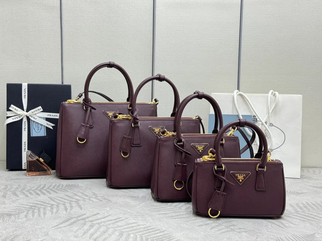 Классические Сумки Женские Prada 11219679